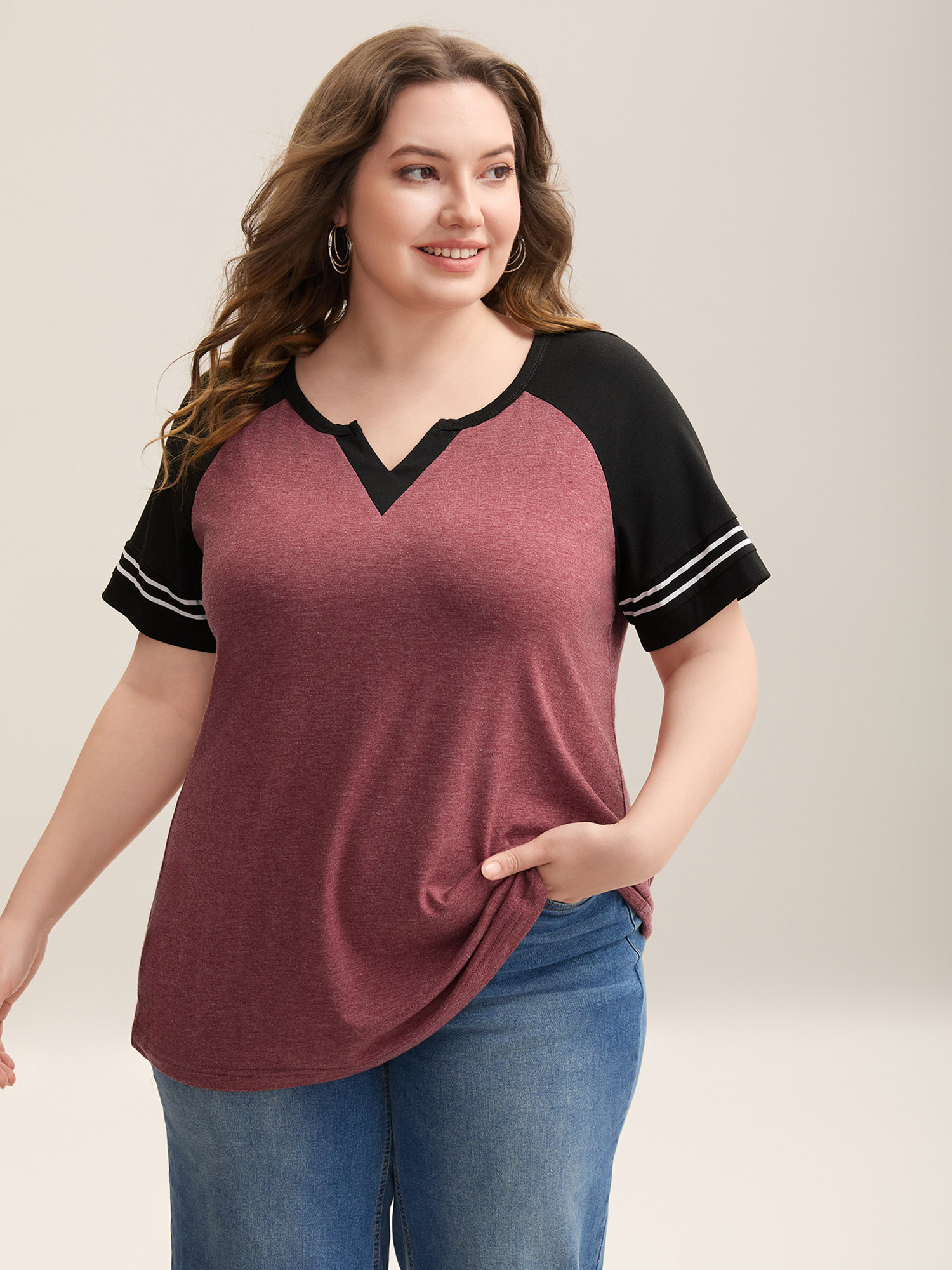 

Plus Size Color Contrast Split Neck Everyday T-Shirt Scarlet Women Casual Contrast Notched collar Everyday T-shirts BloomChic