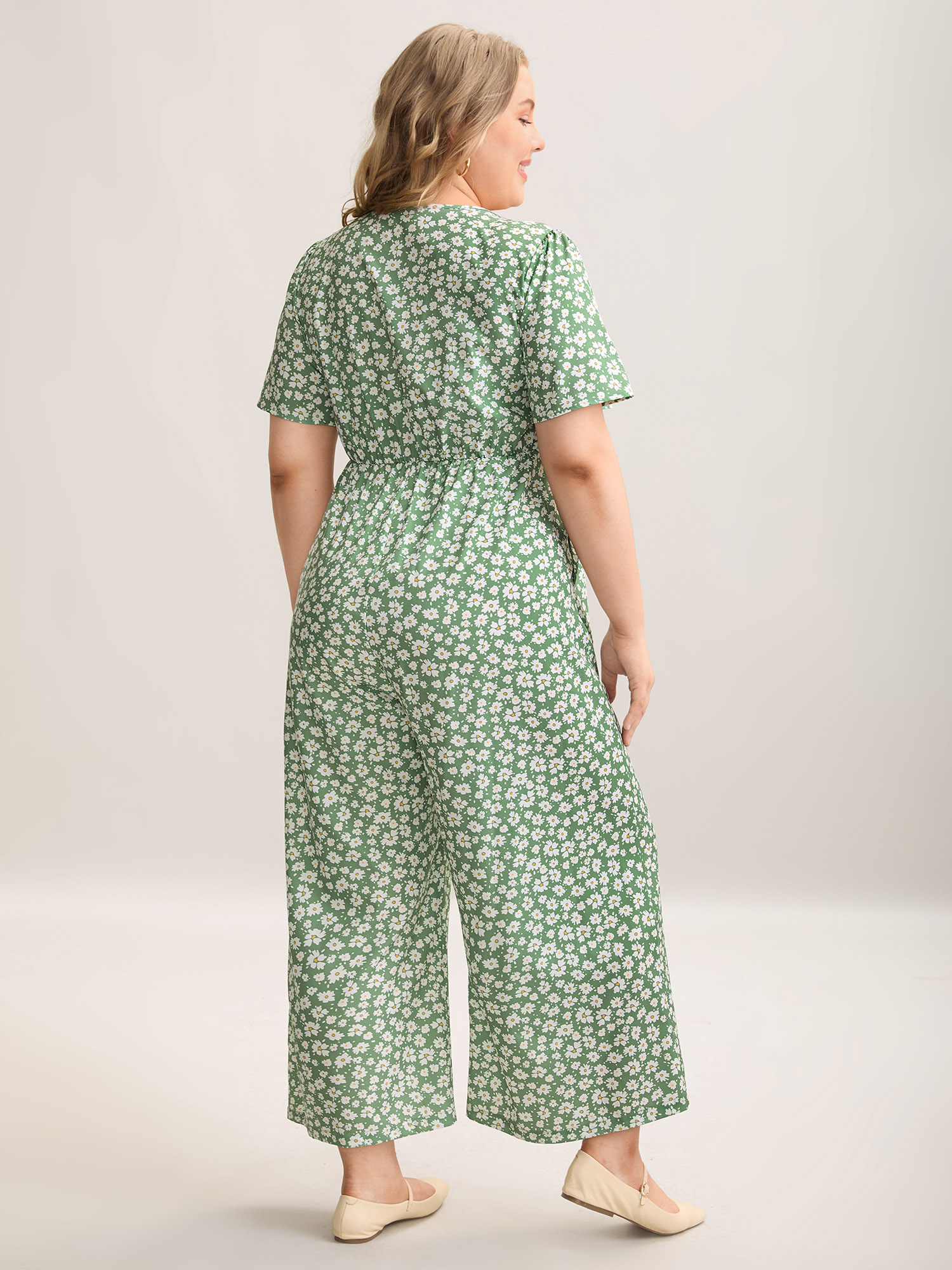 Plus Size Greenbean Floral Print Pockets Wide-Leg Jumpsuit Women Elegant Short sleeve Round Neck Everyday Loose Jumpsuits BloomChic 30/6X 
