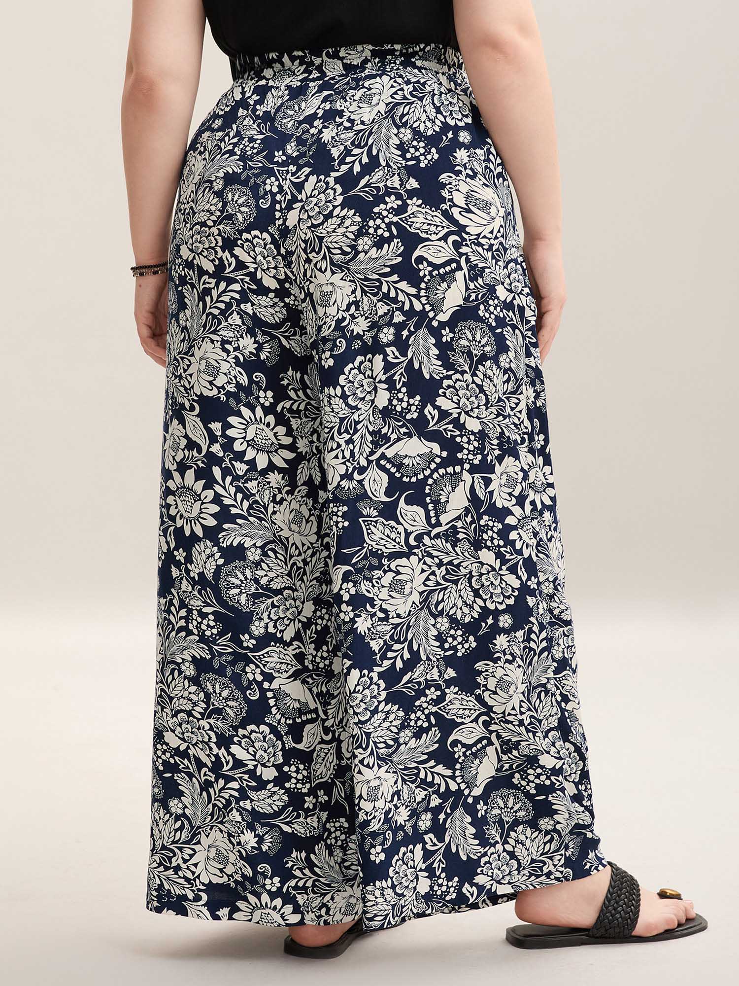 

Plus Size Floral Print Waist-Tie Straight-Leg Pants Women Indigo Casual Wide Leg Mid Rise Everyday Pants BloomChic