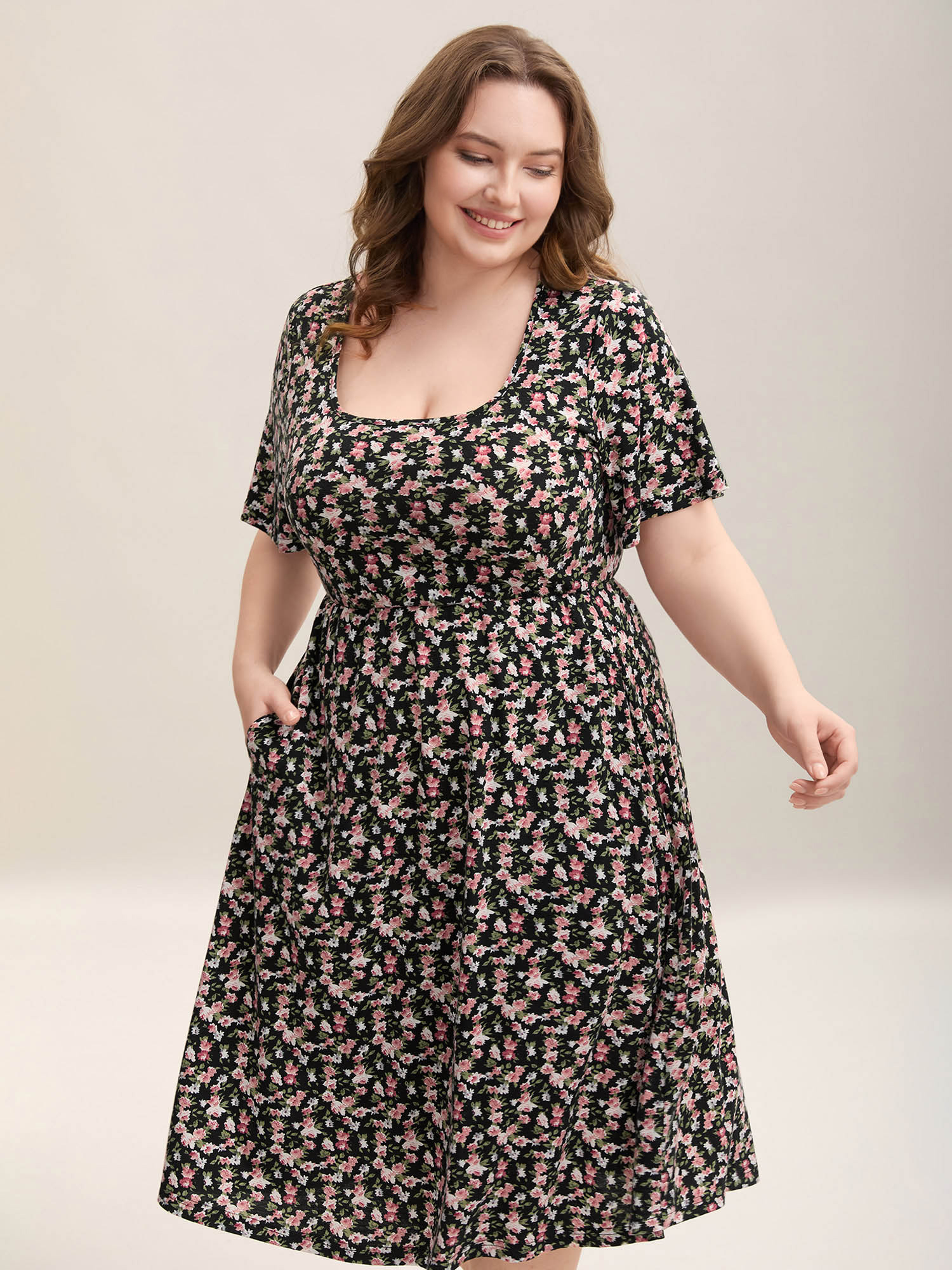 

Plus Size Floral Print Square Neck Straight-Fit Midi Dress Black Women Casual Non U-neck Short sleeve Curvy BloomChic