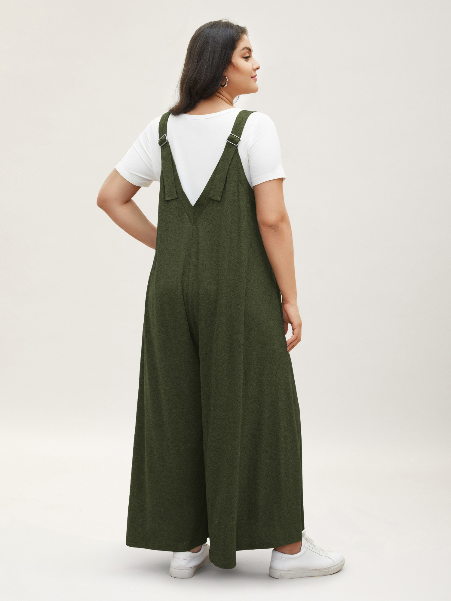 

Plus Size ArmyGreen Supersoft Essentials Solid Pocket Adjustable Straps Jumpsuit Women Casual Sleeveless Non Everyday Loose Jumpsuits BloomChic