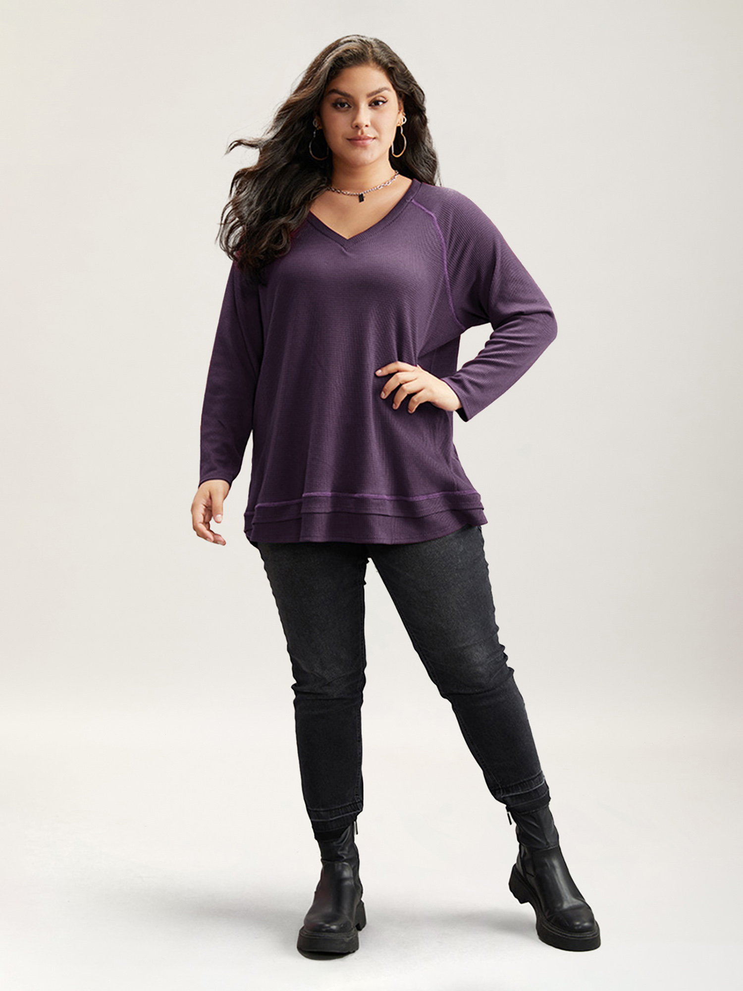 

Plus Size Plain Textured Stitch Raglan Sleeve Sweatshirt Women Eggplant Casual Plain V-neck Everyday Sweatshirts BloomChic