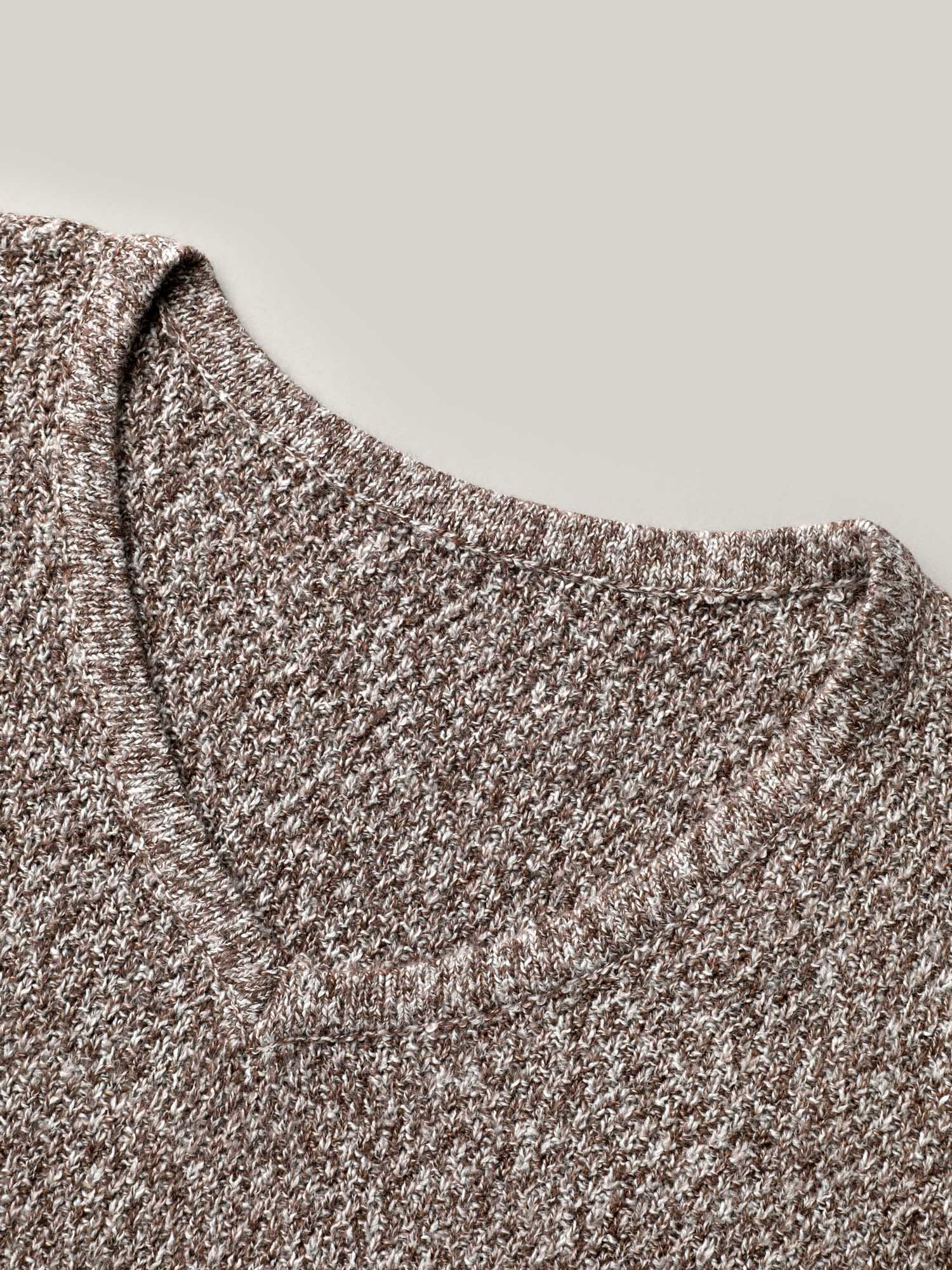 

Plus Size Textured V-Neck Curved Hem Pullover DarkBrown Women Casual Loose Long Sleeve V-neck Everyday Pullovers BloomChic