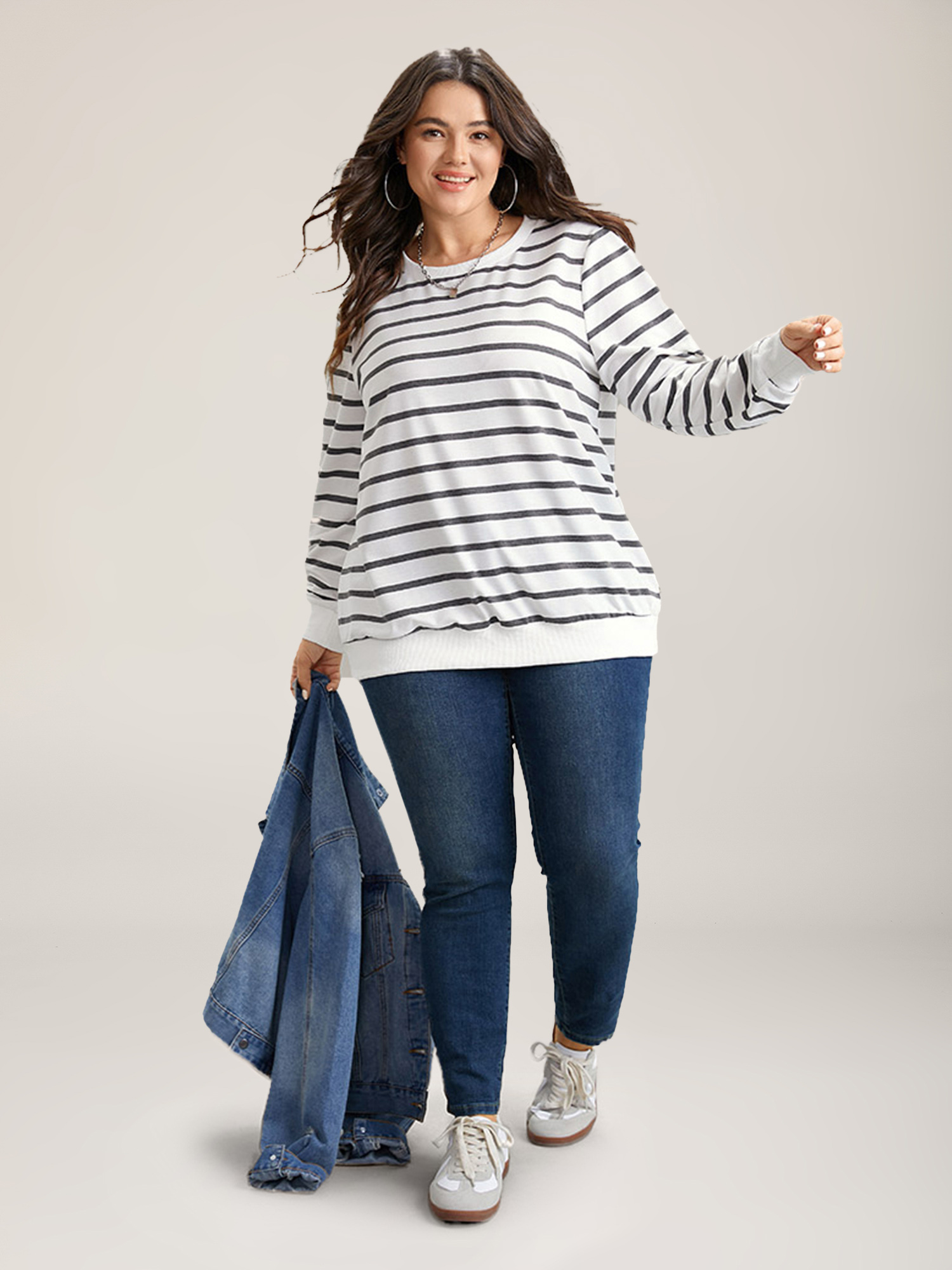 

Plus Size Rib Knit Striped Round Neck Sweatshirt Women White Casual Non Round Neck Everyday Sweatshirts BloomChic