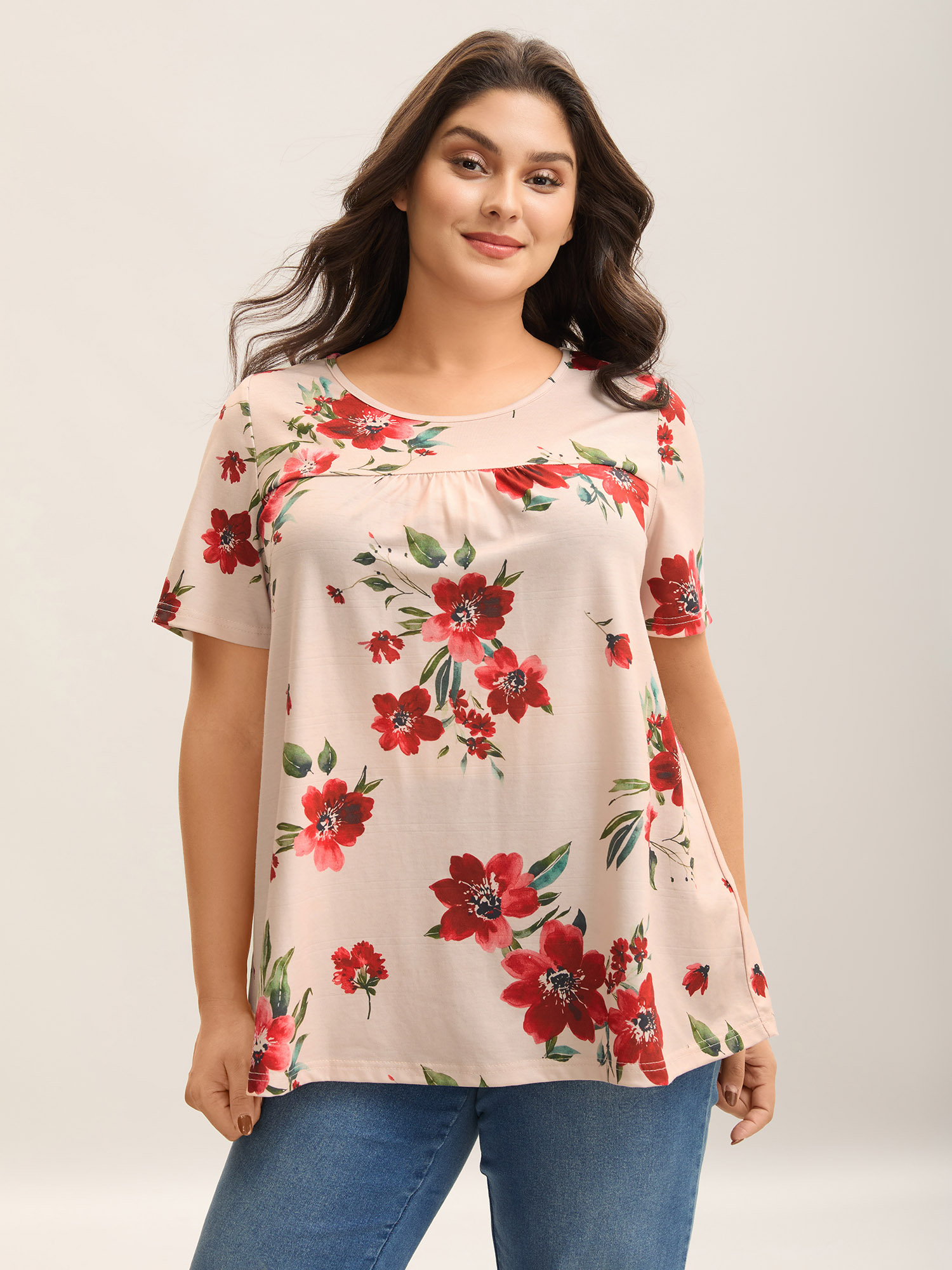 

Plus Size Dreamy Floral Print Flowy Pleated T-Shirt Multicolor Women Casual Gathered Natural Flowers Round Neck Everyday T-shirts BloomChic