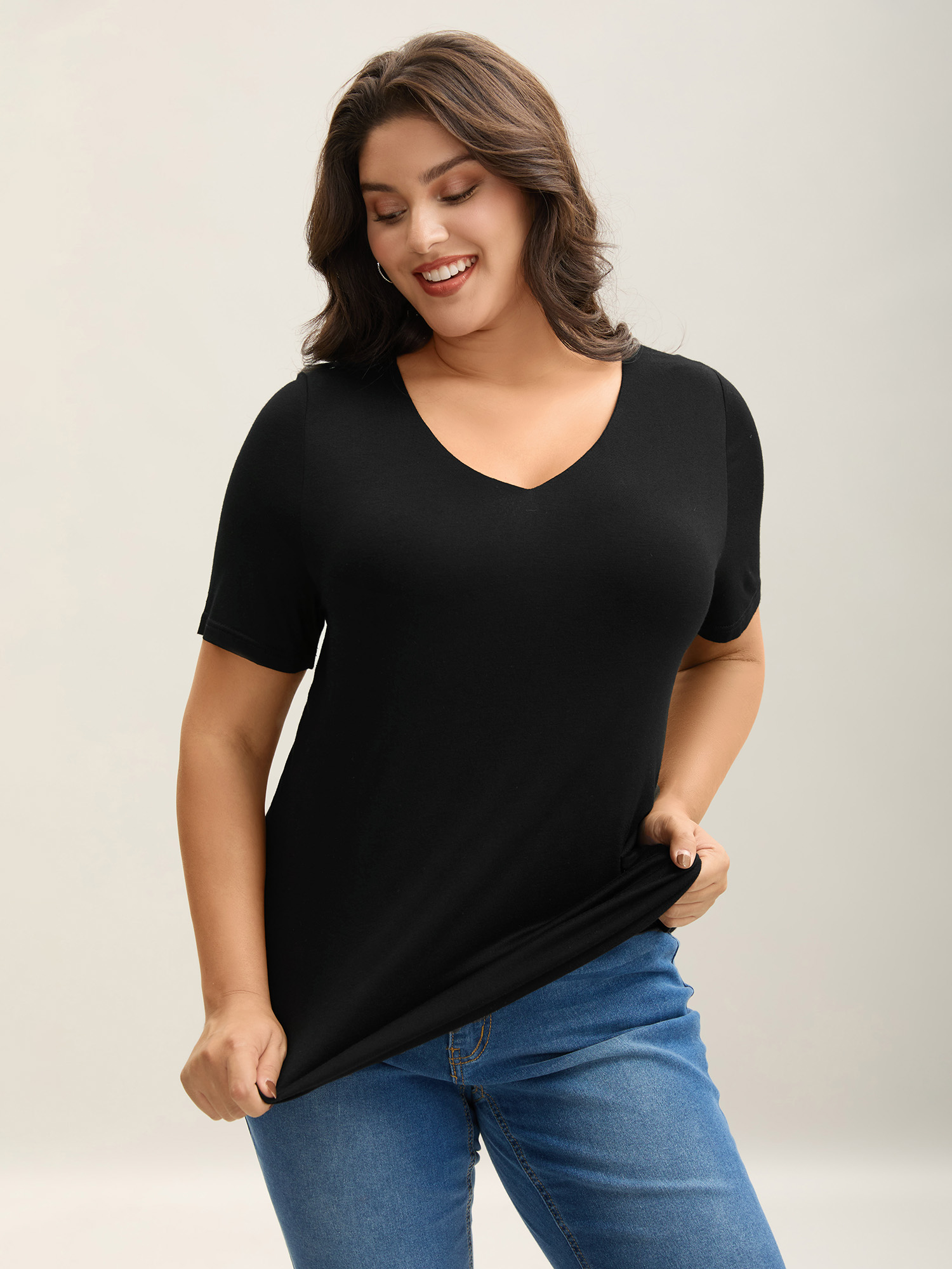 

Plus Size Supersoft Fitted V-Neck T-Shirt Black Women Casual Non V-neck Everyday T-shirts BloomChic