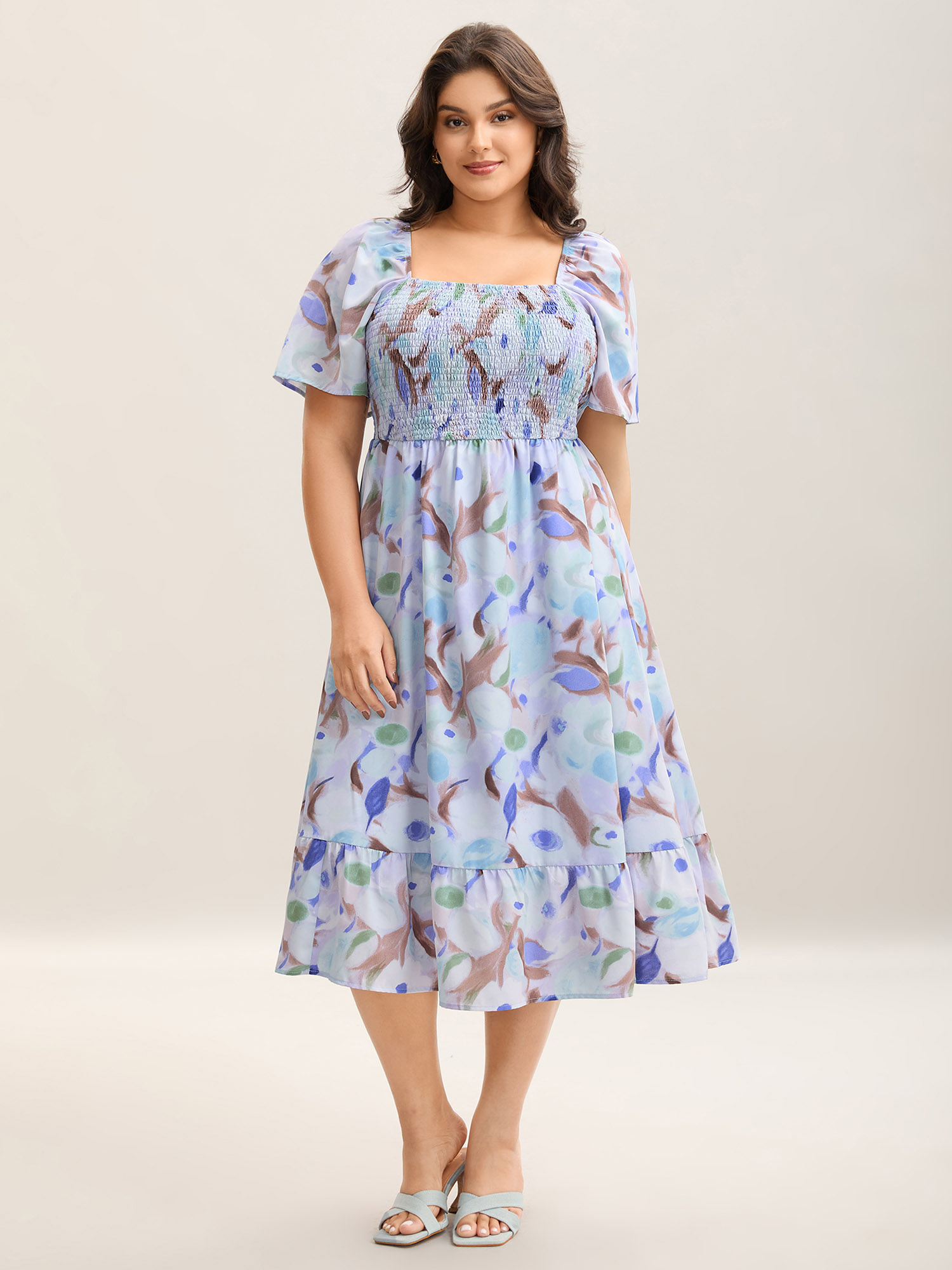 

Plus Size Floral Pattern Shirred Pockets Midi Dress LightBlue Women Square Neck Short sleeve Curvy BloomChic