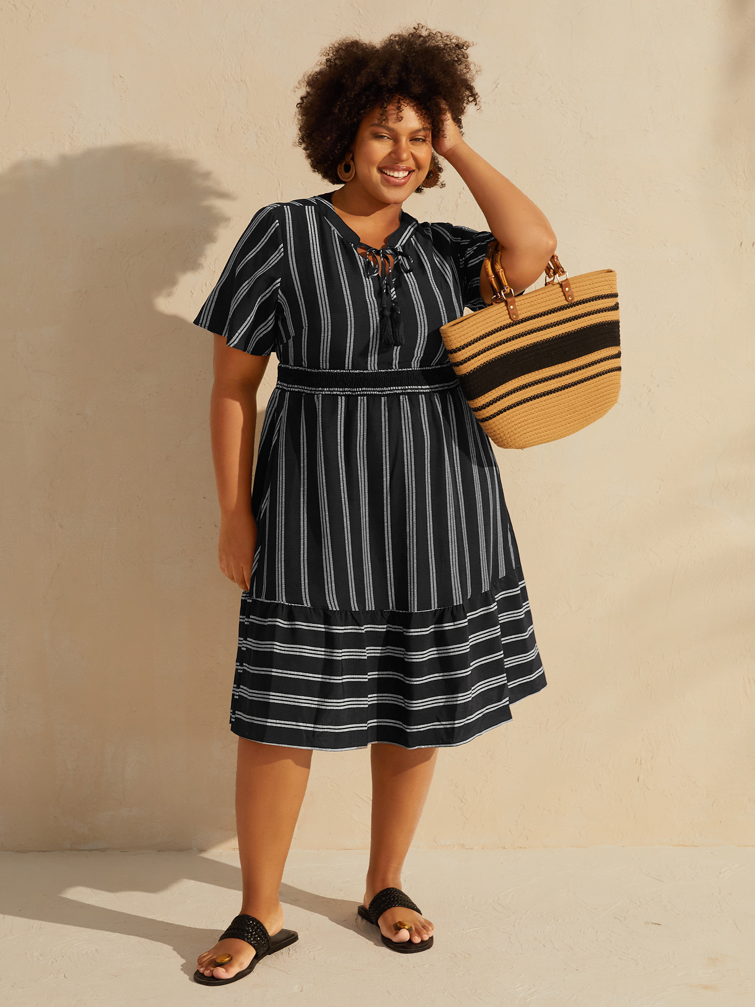 BloomChic Women's Plus Size Striped Patchwork Tassels Ties Shirred Dress Black Stripes Midi Vacation Bowknot 10/M