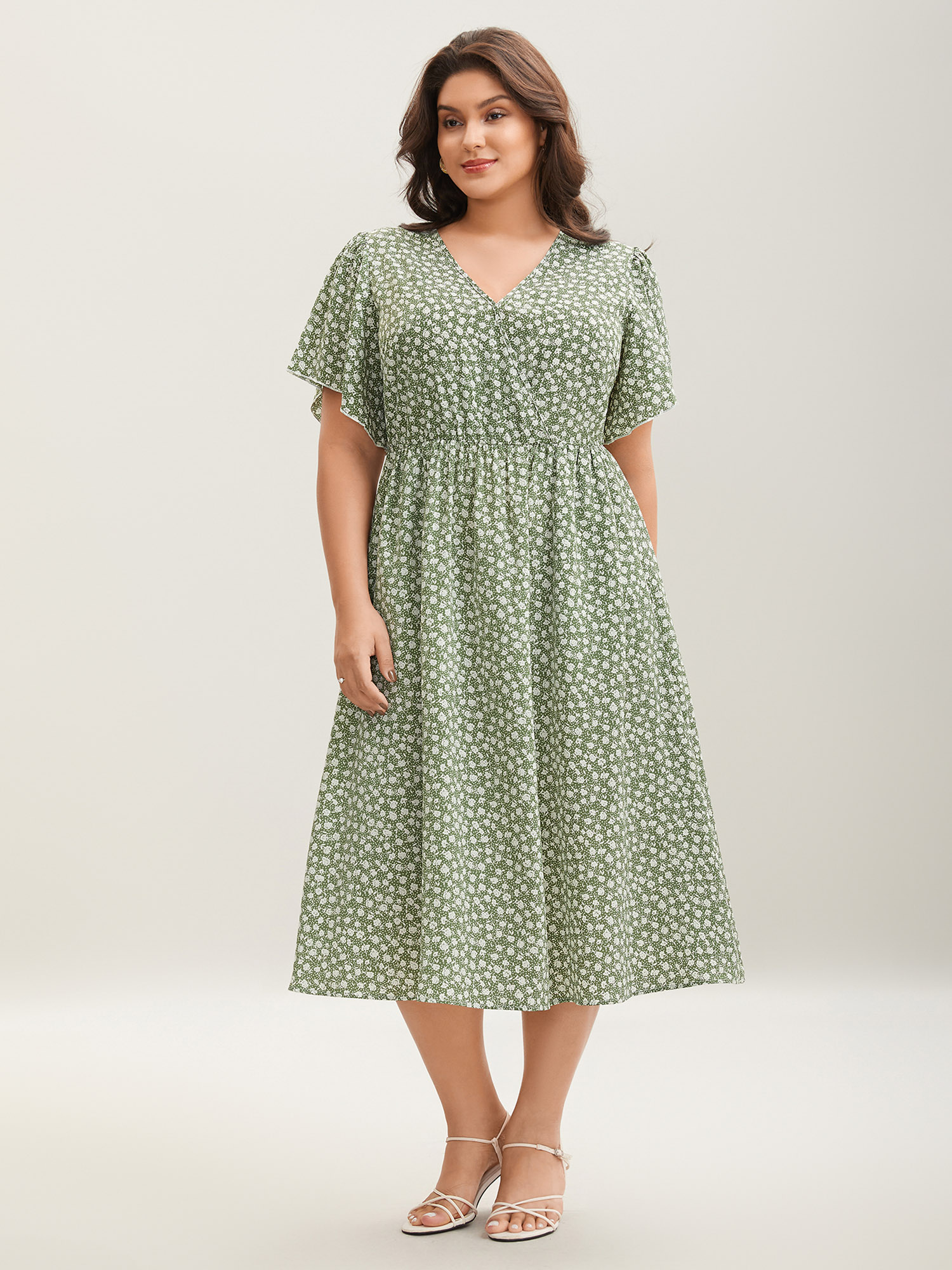 

Plus Size Ditsy Floral Print Flared Sleeve Midi Dress Greenbean Women Non Short sleeve Curvy BloomChic