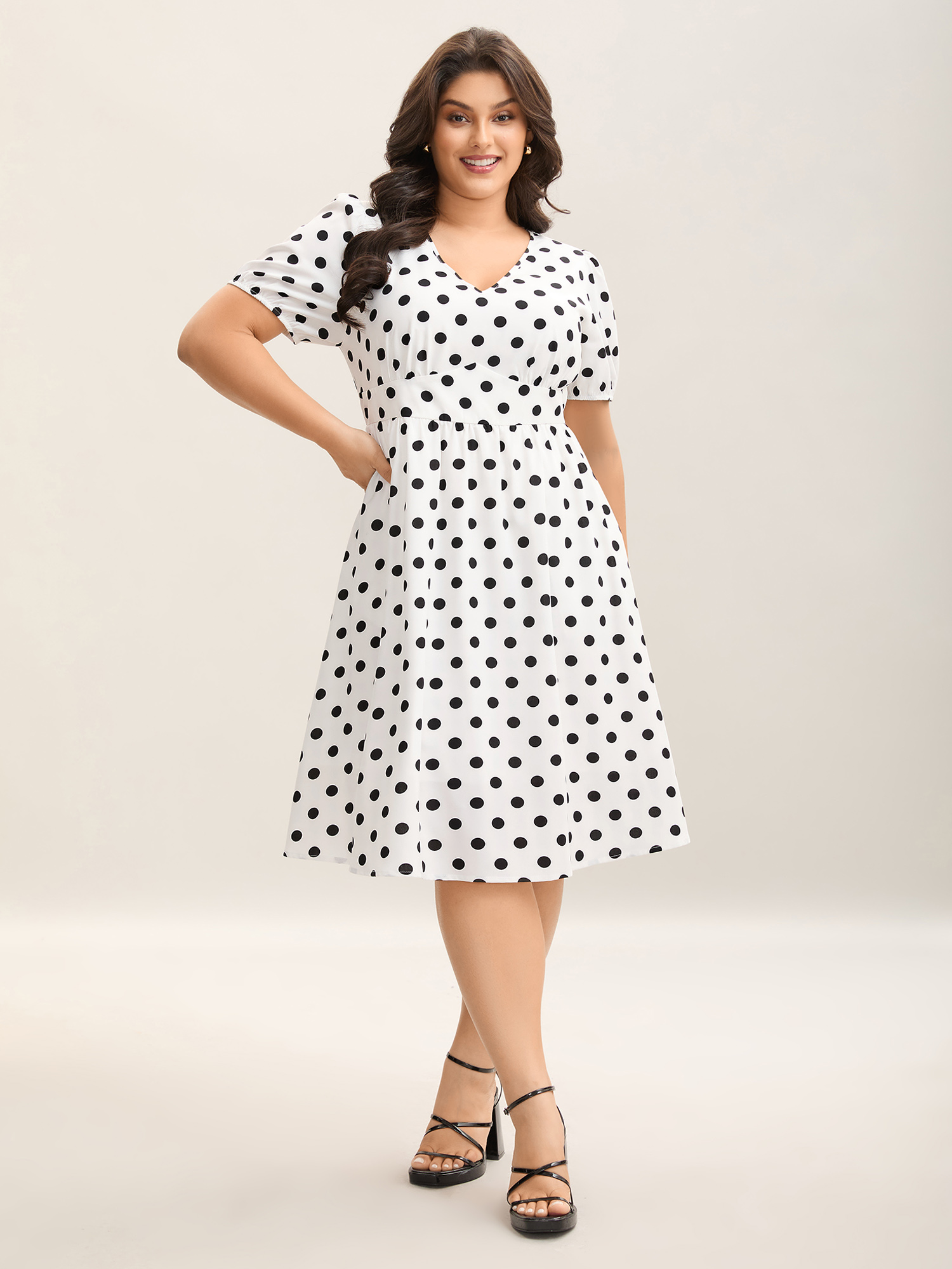 

Plus Size Polka Dot Print Pockets Midi Dress Originalwhite Women V-neck Short sleeve Curvy BloomChic