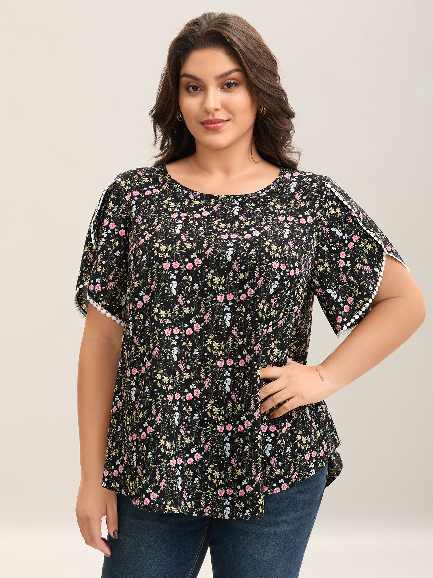 

Plus Size Black Floral Print Petal Sleeve Shirt Women Short sleeve Round Neck Everyday-Elegant Blouses BloomChic