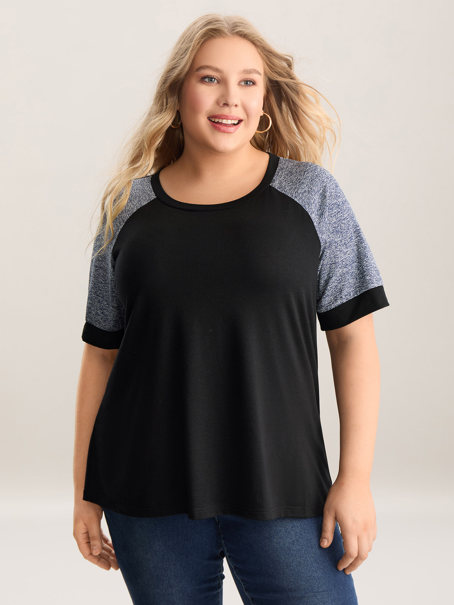 

Plus Size Color Contrast Raglan Sleeve T-Shirt Black Women Contrast Round Neck Everyday-Casual T-shirts BloomChic