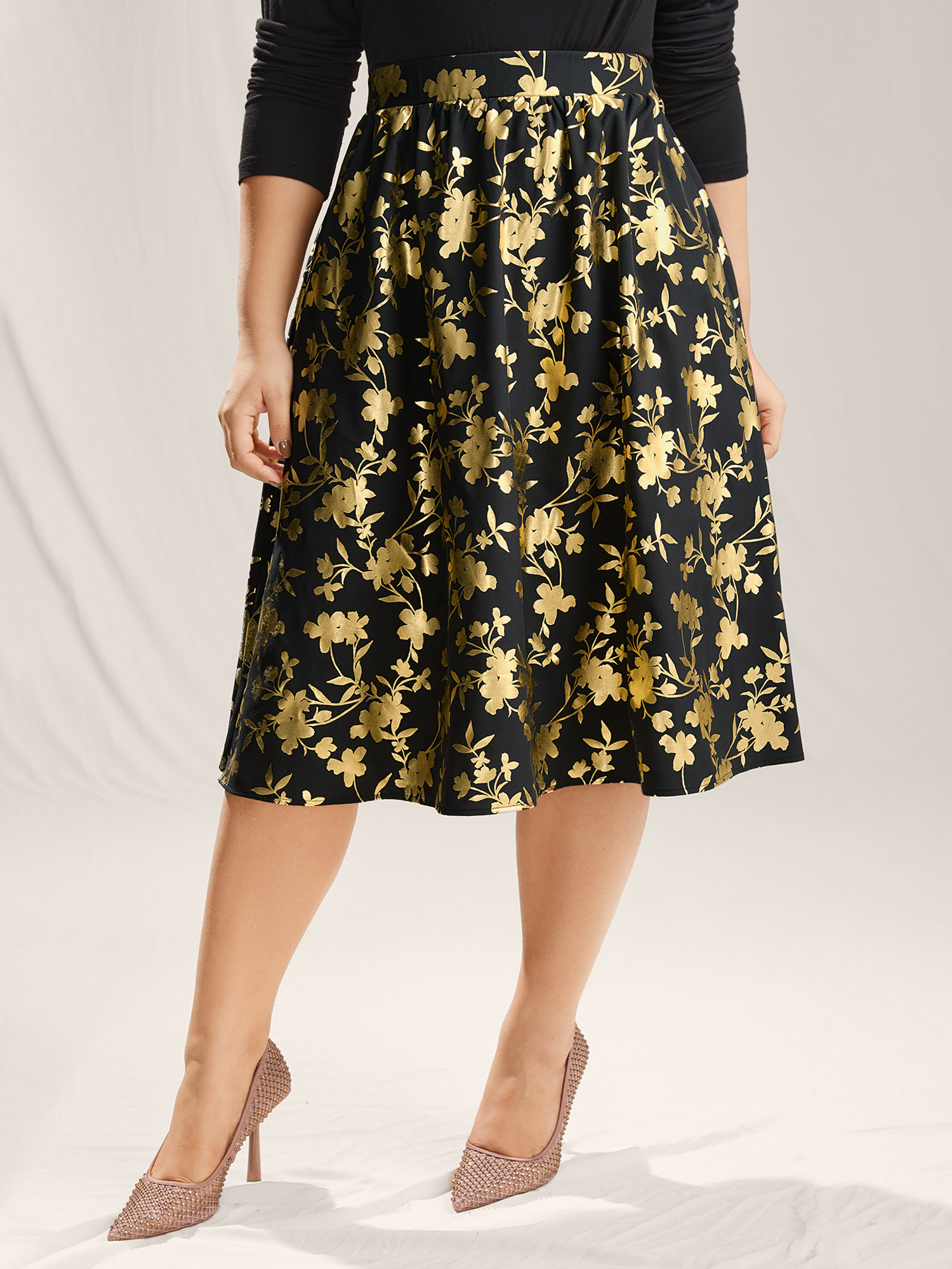 

Plus Size Shimmery Floral Hot Stamping Midi Skirt Women Black Contrast Bodycon Low stretch Slanted pocket Party Skirts BloomChic