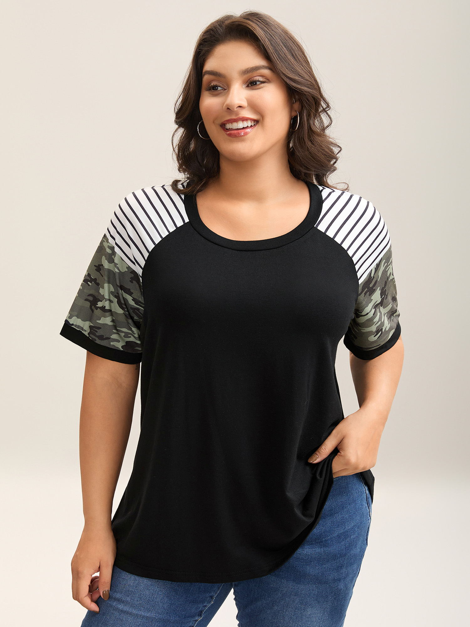 

Plus Size Striped Camouflage Print Round Neck T-Shirt Black Women Contrast Round Neck Everyday-Casual T-shirts BloomChic