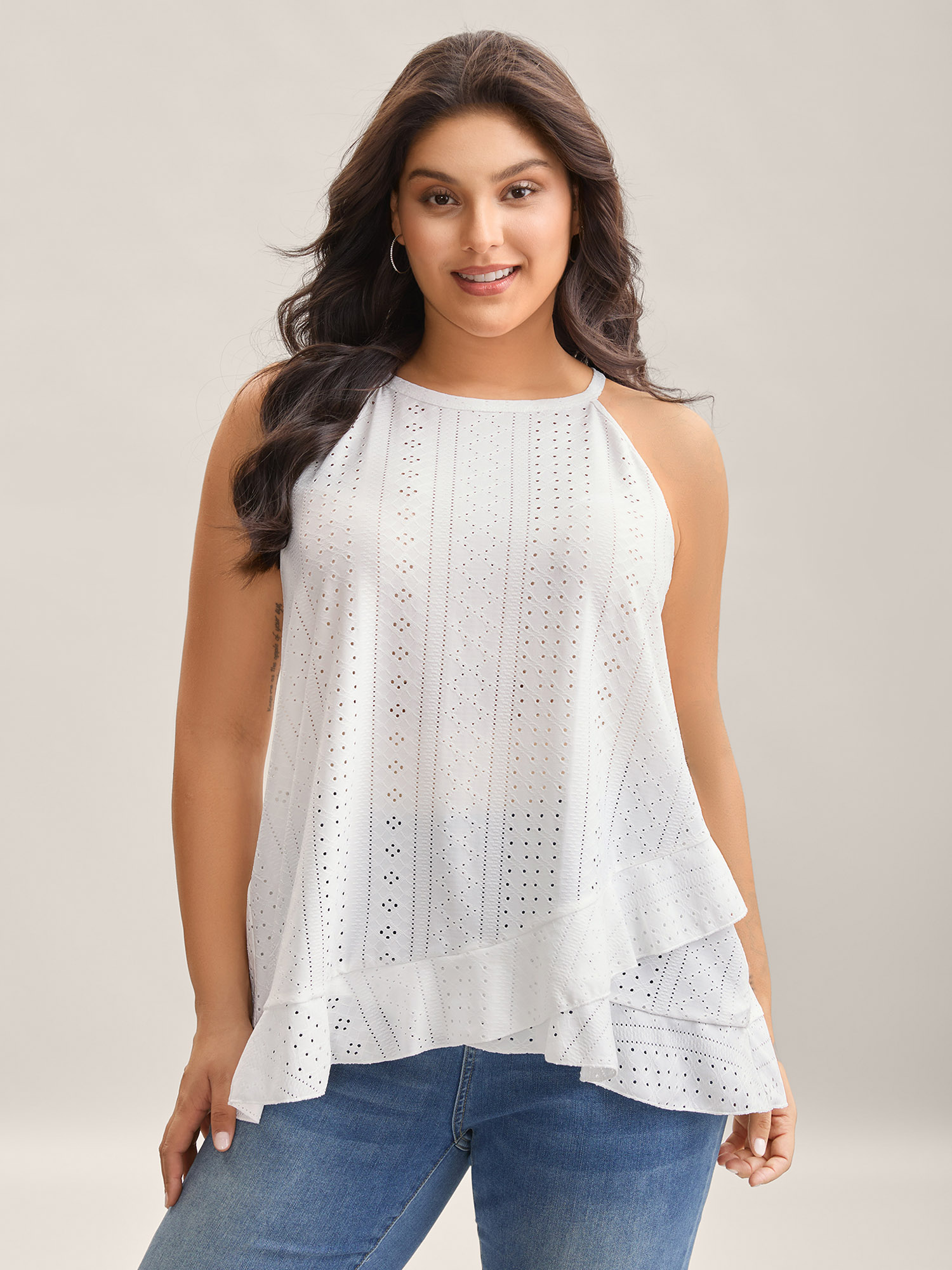 BloomChic Women's Plus Size Textured Knit Overlap Hem Tank Top Originalwhite Everyday-Casual Relaxed Fit Boxy Round Neck 10/M