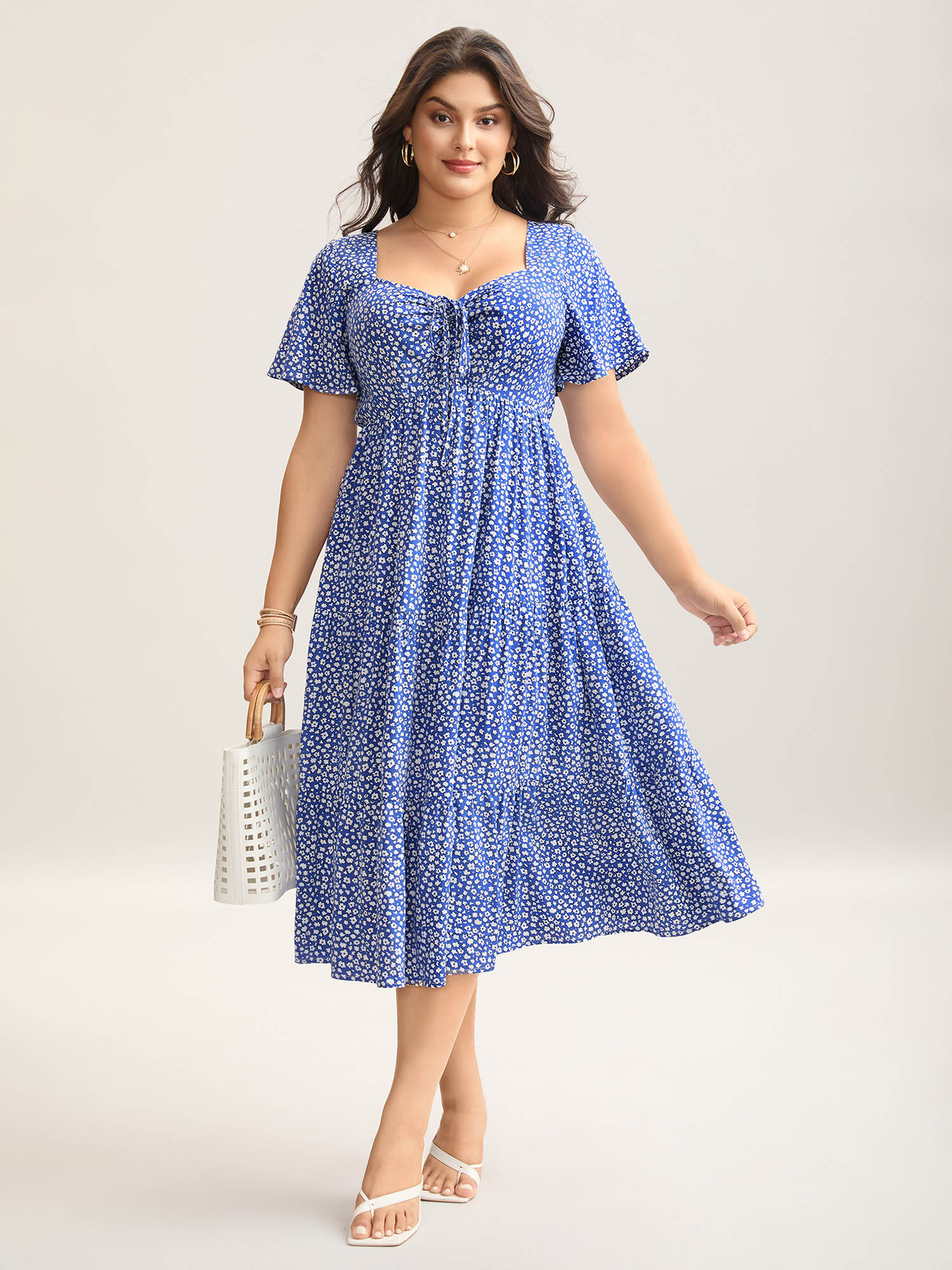 princess polly baby blue dress Sophia Midi Dress in Blue and White Floral main image 0