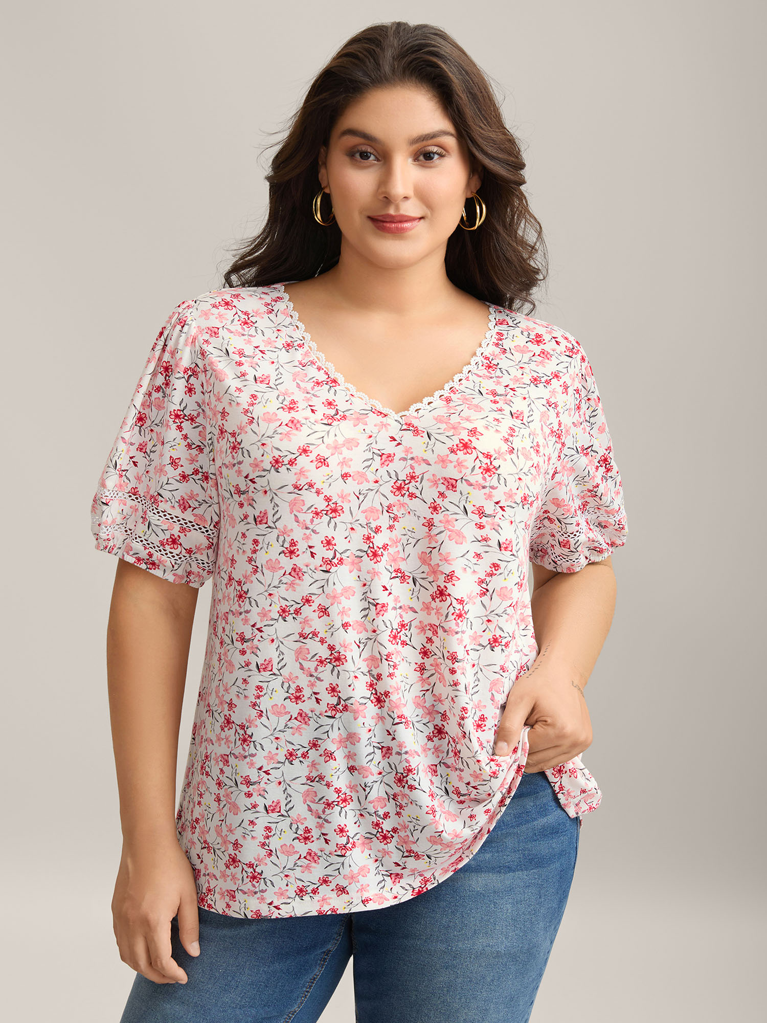 BloomChic Women's Plus Size Floral Print Colorful Lace Knit Top Originalwhite Short sleeve Everyday-Elegant 10/M
