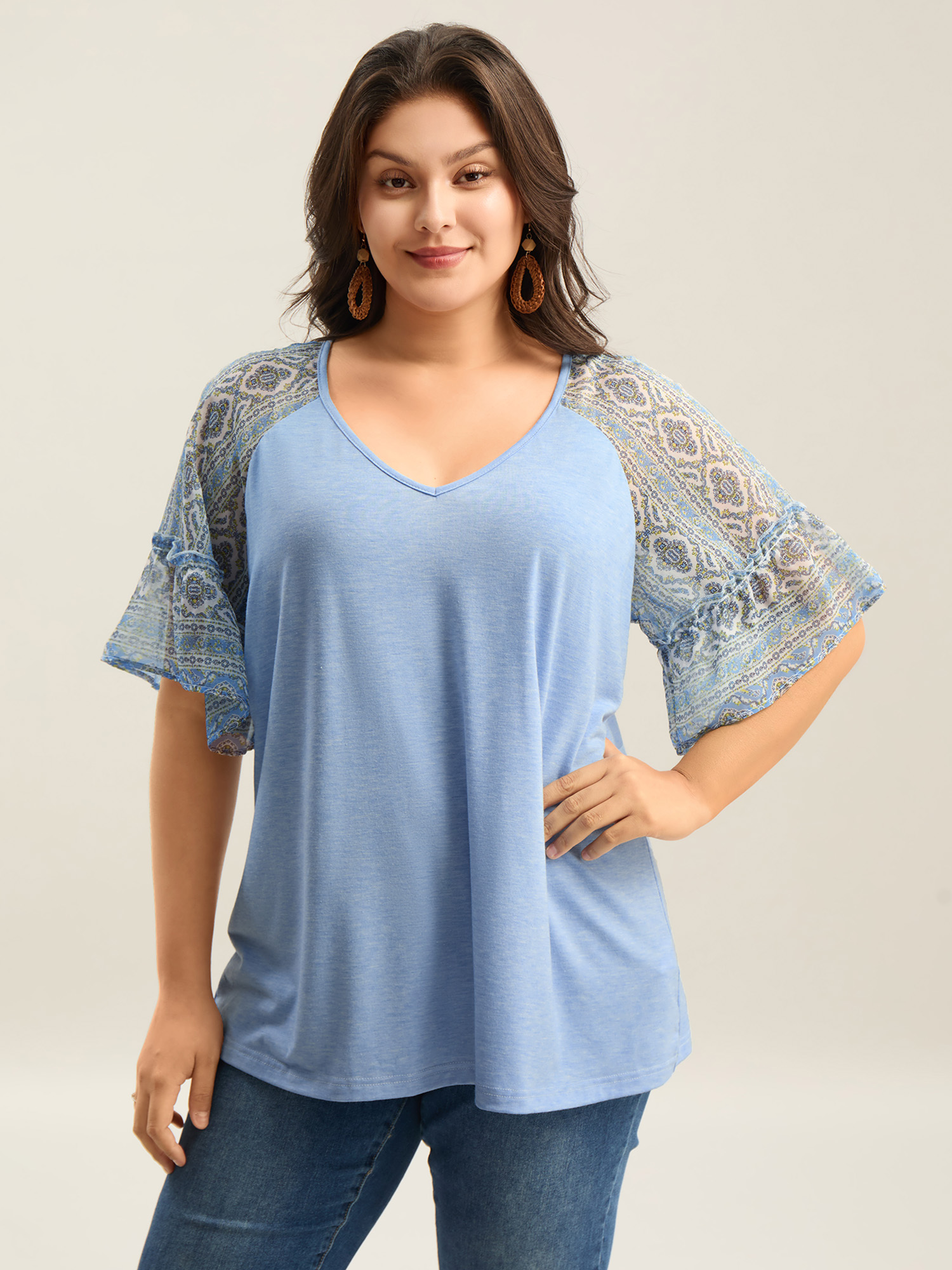 BloomChic Women's Plus Size Boho Print Patchwork Raglan Sleeve T-shirt LightBlue Short sleeve Vacation V-Neck 18-20/2X
