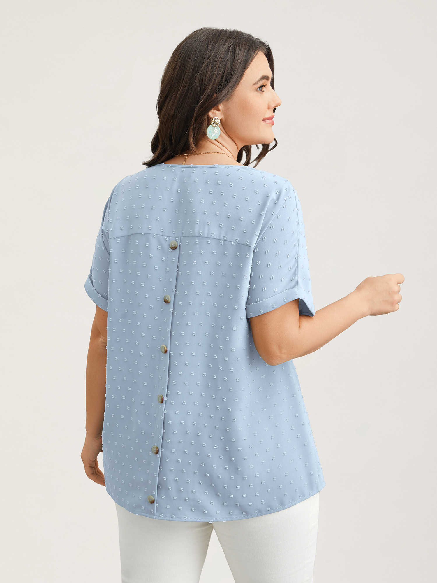BloomChic Women's Plus Size Back-Button Textured V-Neck Shirt LightBlue Solid Casual Short sleeve V-Neck 10/M