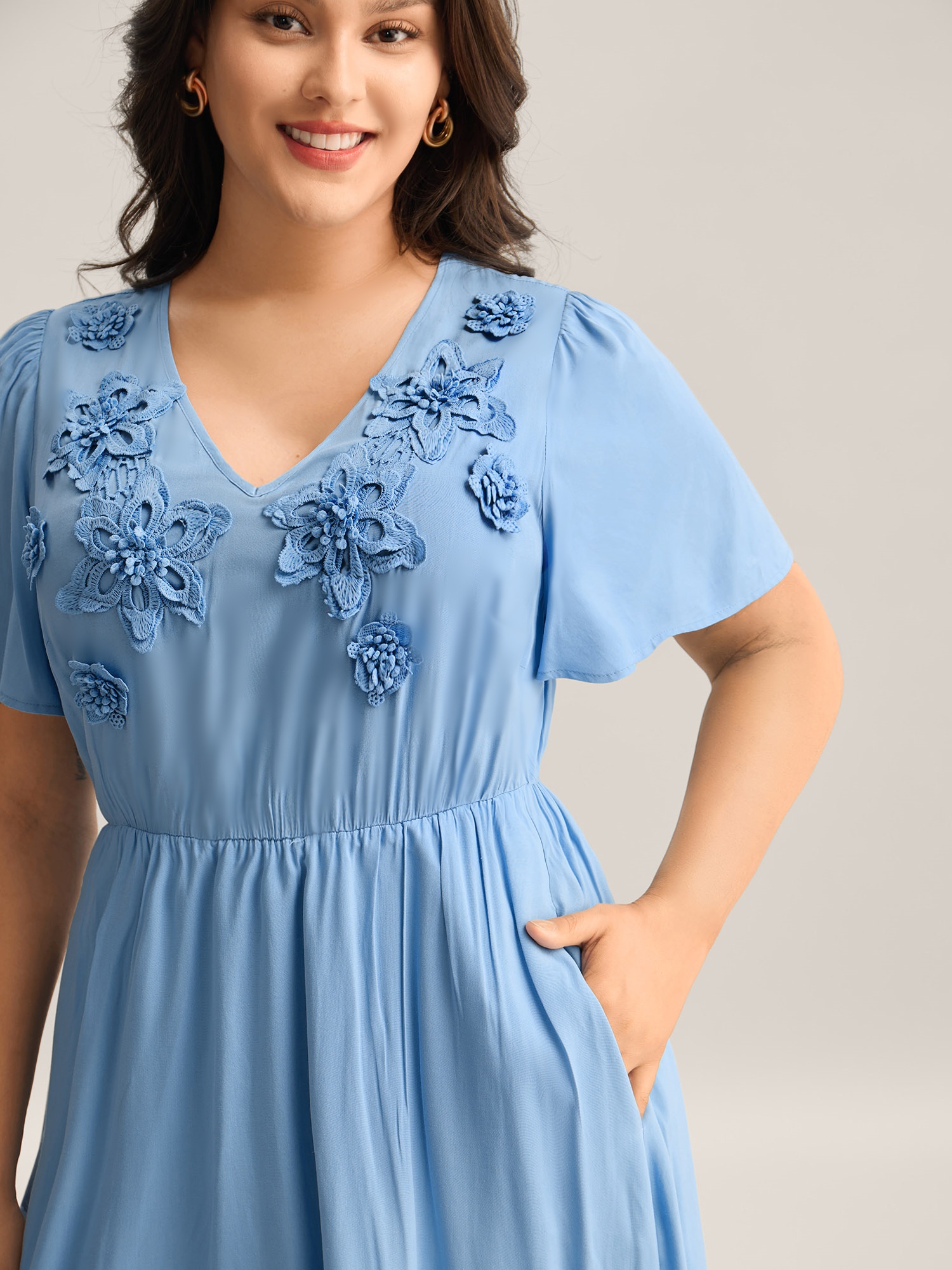 BloomChic Women's Plus Size Rayon Floral Detail Cinched-Waist Midi Dress Skyblue Realistic floral Midi Everyday-Elegant 18-20/2X