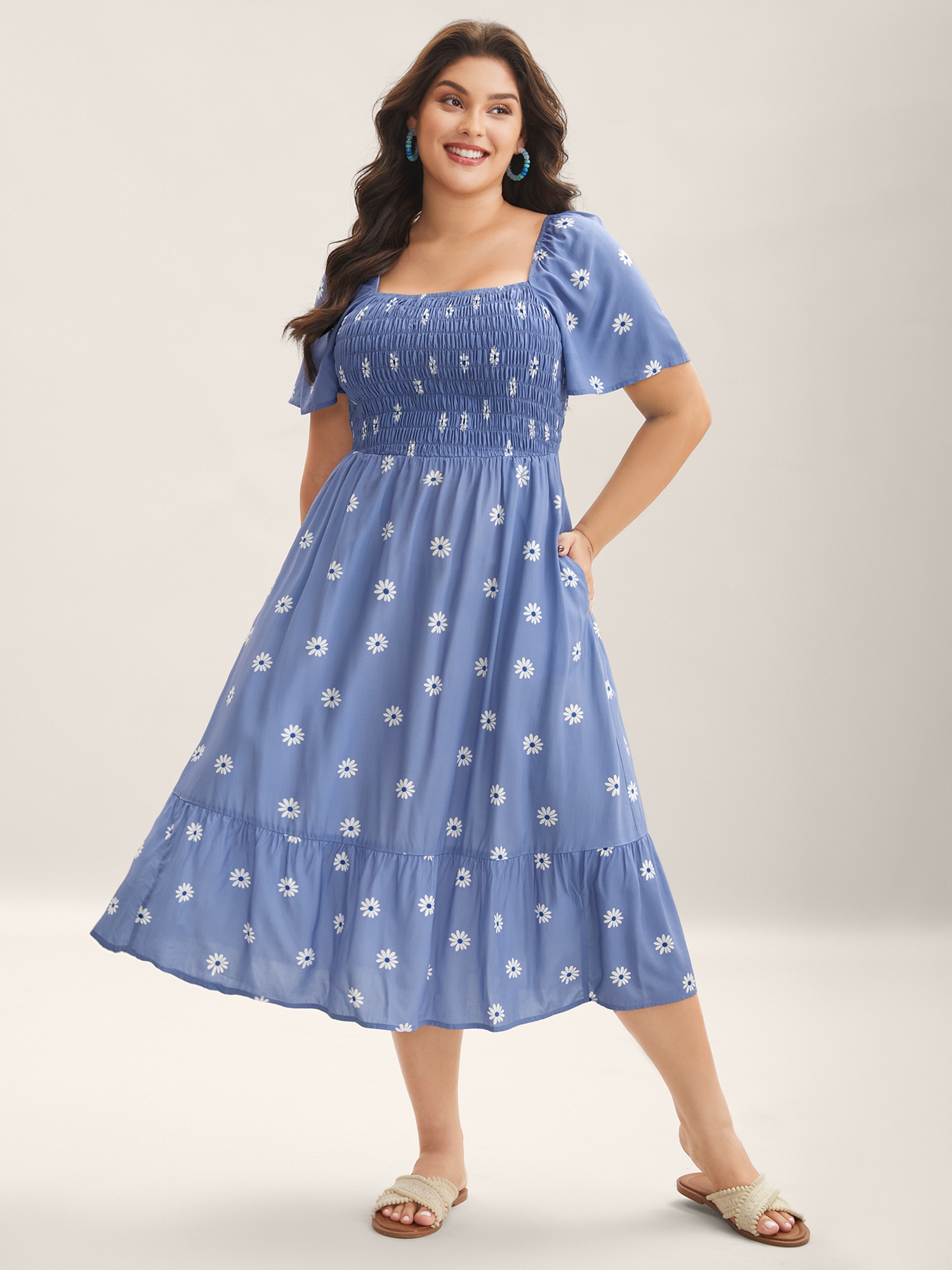 BloomChic Women's Plus Size Rayon Floral Shirred Midi Dress Mediumblue Floral Midi Vacation Smocked 28/5X