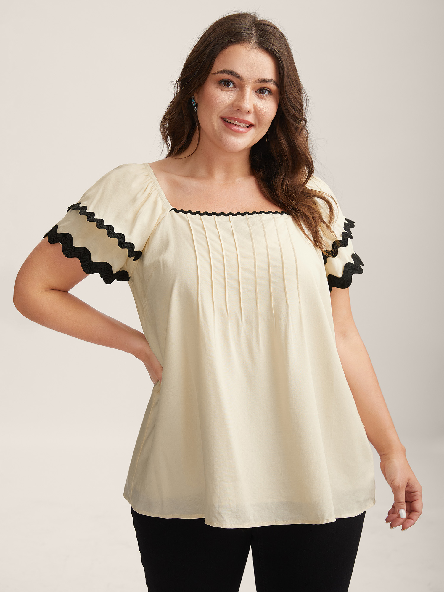 Bloomchic Women's Plus Size Color Block Layered Sleeve Blouse Ivory Non Vacation Cap Sleeve 26/4x In White