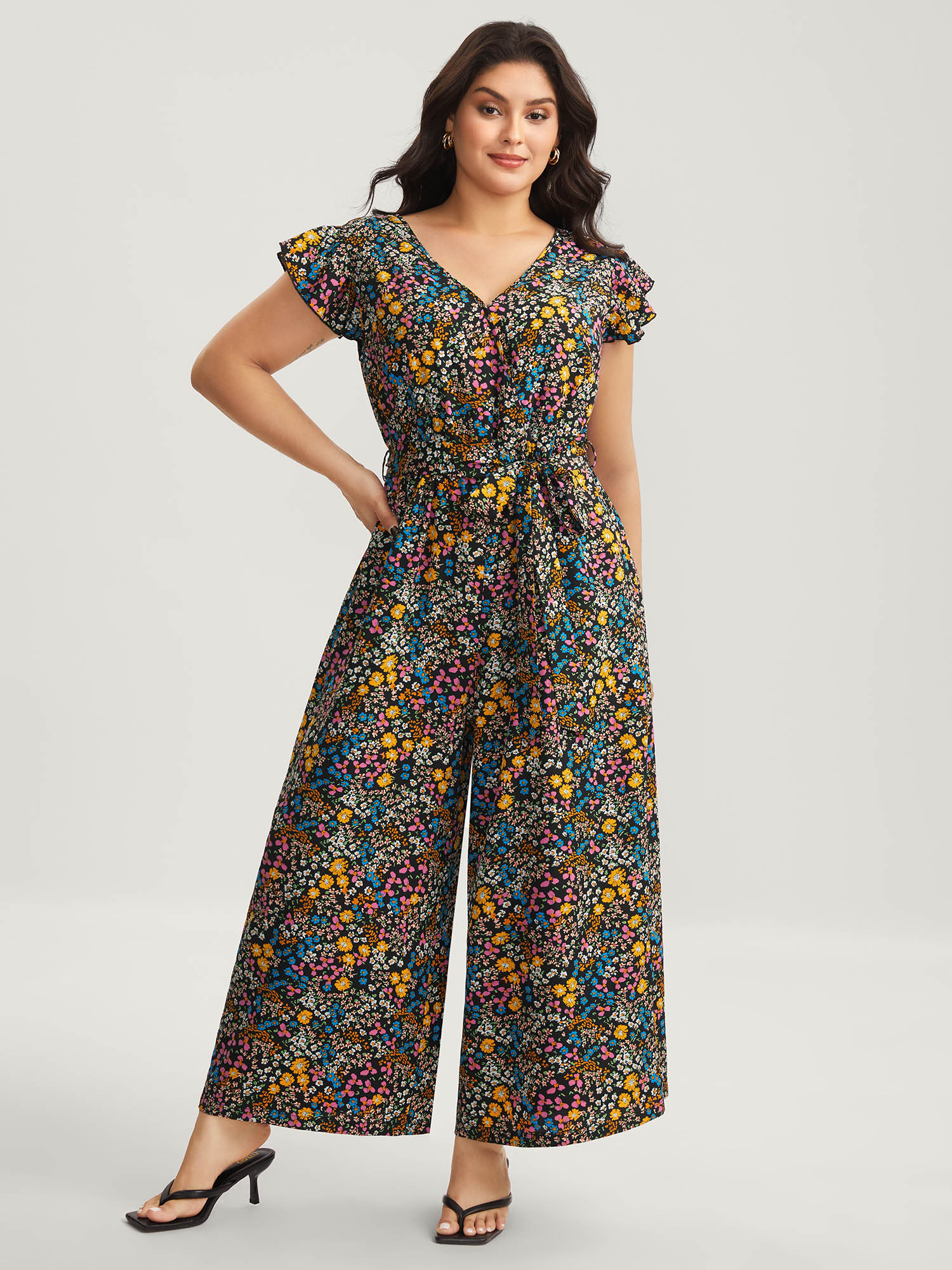 BloomChic Women's Plus Size Floral Print Belted Ruffled Sleeve Jumpsuit Black Everyday-Elegant 26/4X
