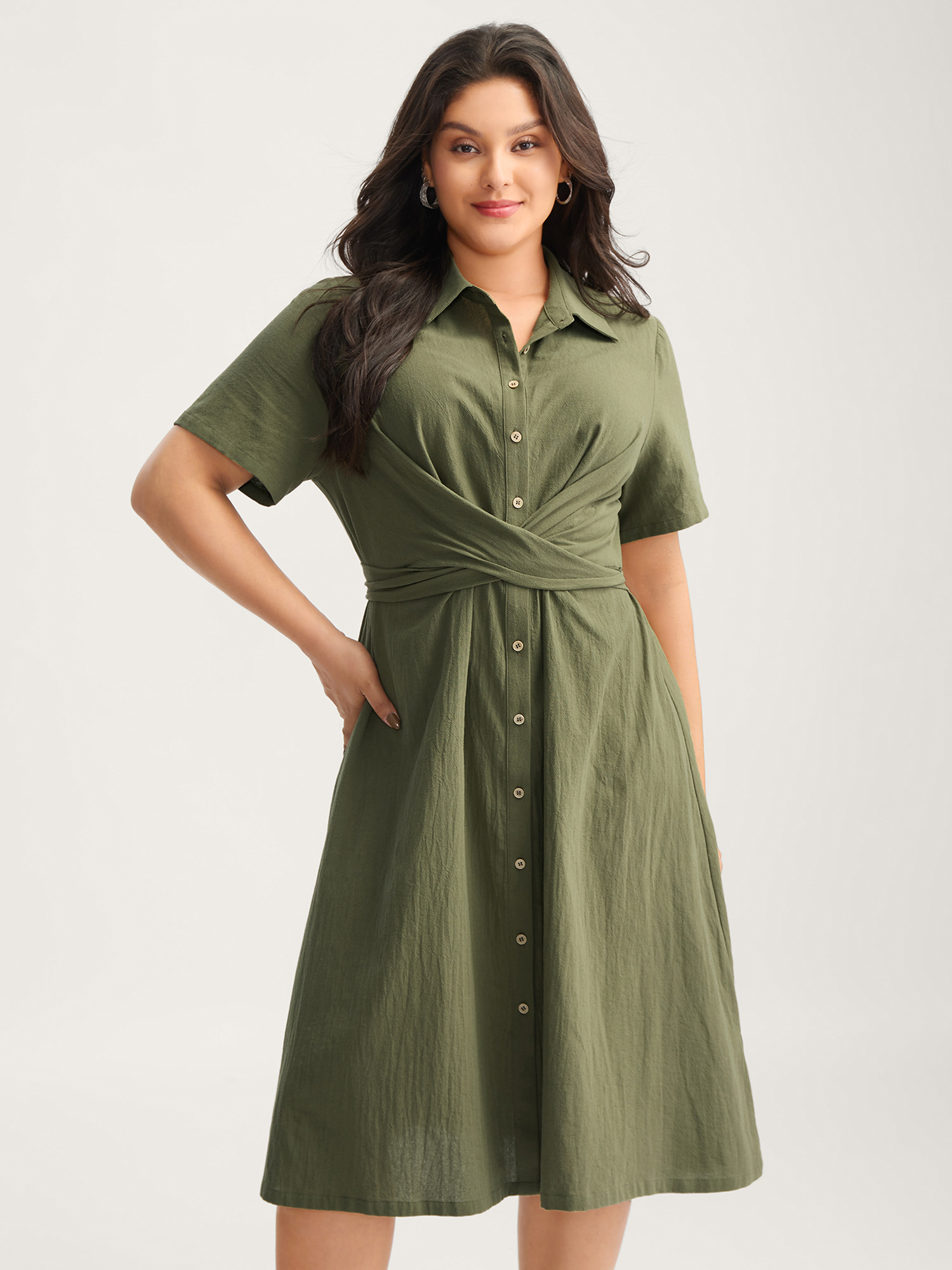BloomChic Women's Plus Size Cotton Back-Tie Overlap Shirt Dress Four Leaf Clover Solid Midi Office Button Front 30/6X