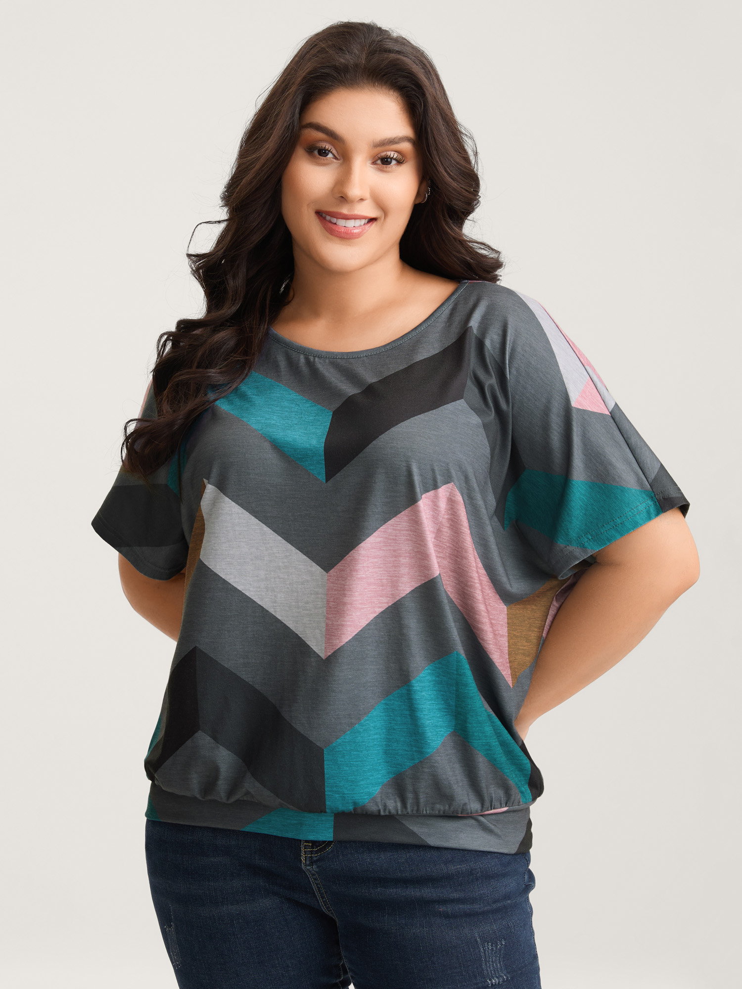 BloomChic Plus Size Color Block Wavy Print T-Shirt - Women's DimGray Solid Round Neck Comfort Midsection Fit Long Sleeve Playful T-shirts 14/M
