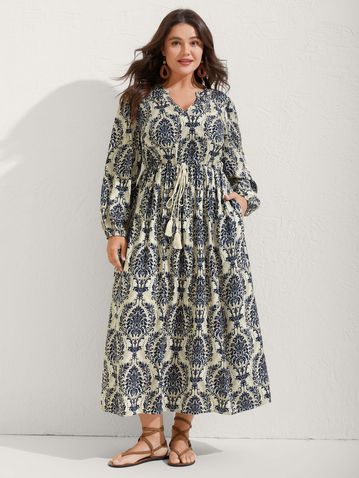 BloomChic Women's Plus Size Boho Print Notched Tie Knot Maxi Dress DarkBlue Tropical Maxi Vacation Bowknot 10/M