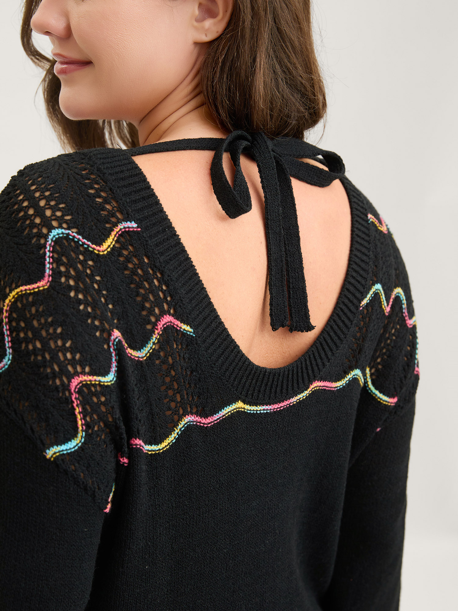 BloomChic Plus Size Ripple Textured Sheer Neck Backless Pullover - Curve Women's Winter Round Neck Boxy Lace-Up Black Sleeve Pullovers 22-24/2X