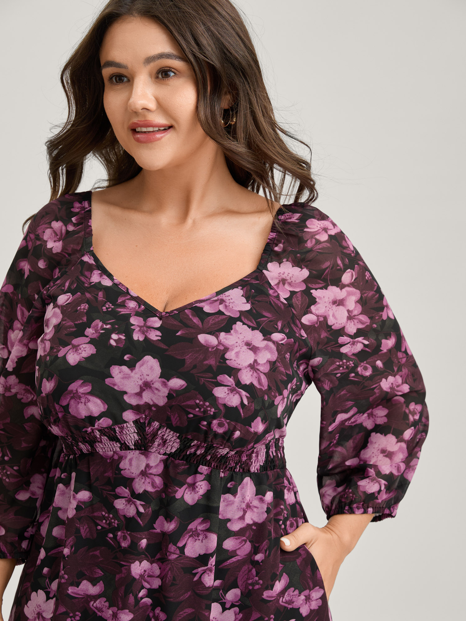BloomChic Women's Plus Size Large Floral Print Shirred Waist Midi Dress Deeppurplered Floral Midi Everyday-Elegant Shirred 30/6X