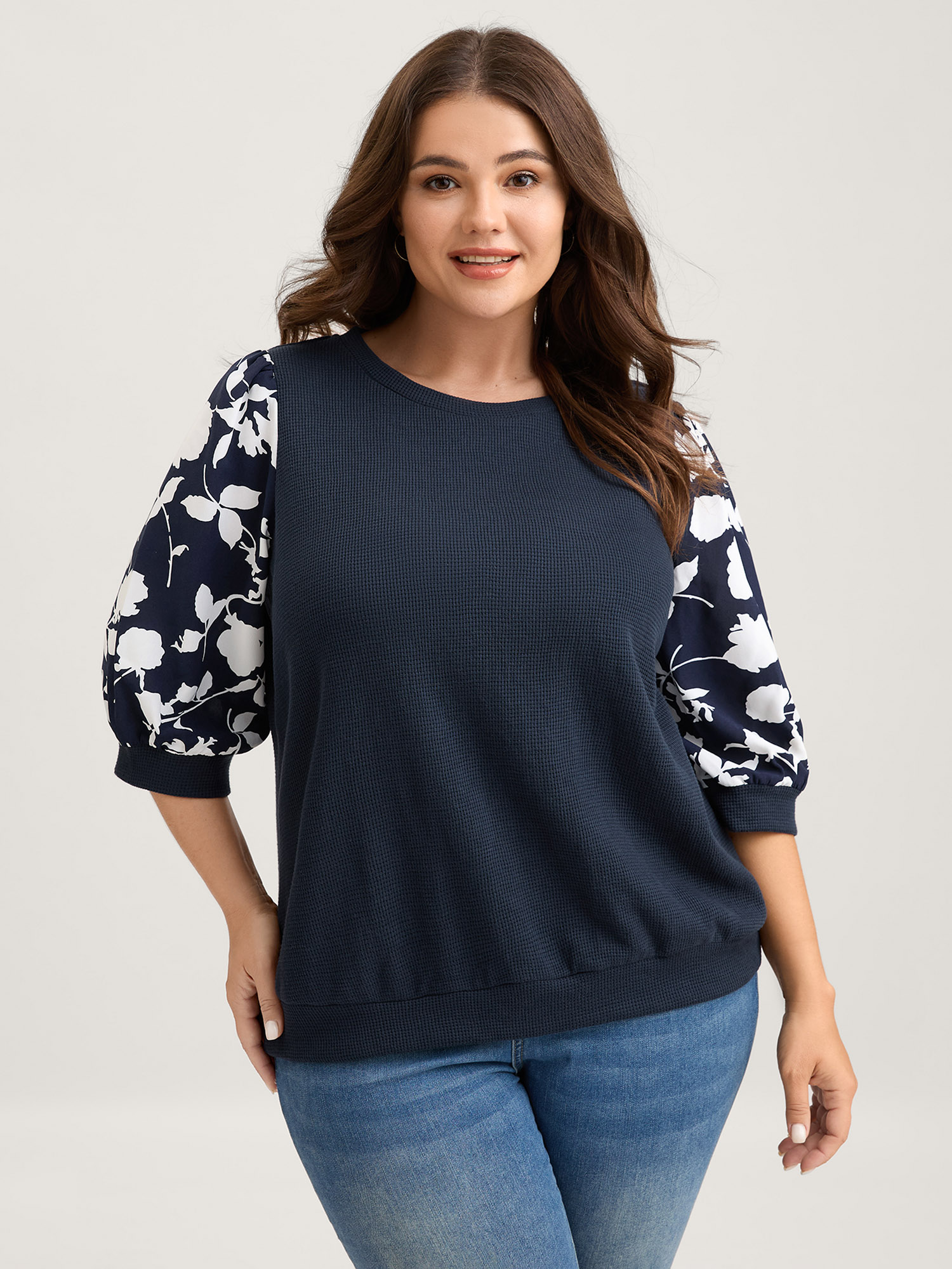BloomChic Plus Size Textured Floral Puffy Sleeve Sweatshirt - Women's Indigo Star & Moon Round Neck Comfort Midsection Fit Long Sleeve Leisure Sweatshirts 14/M