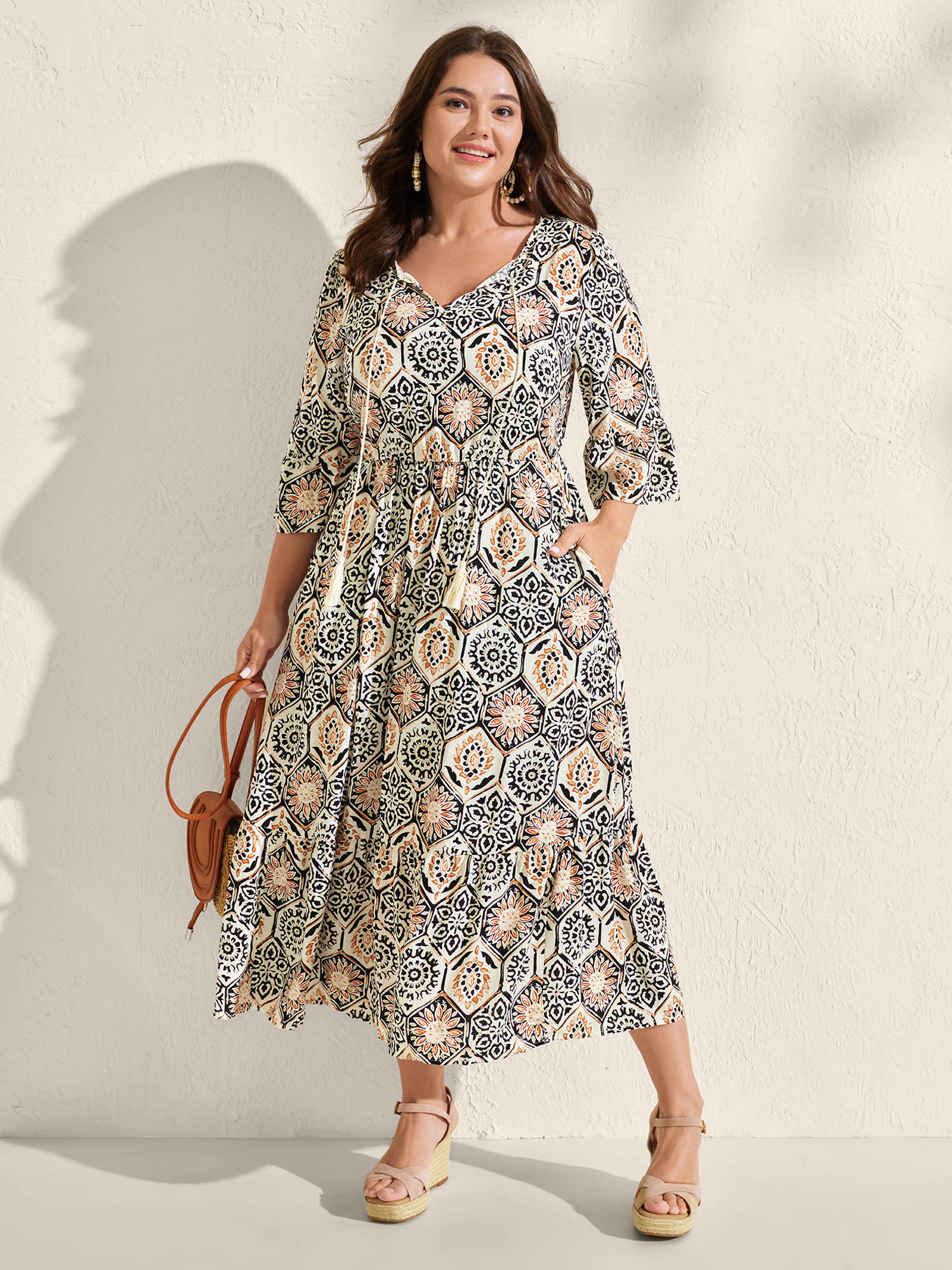 BloomChic Women's Plus Size Ornate Print Neck-Tie Maxi Dress BlackFlower Midi Vacation Tassels 26/4X
