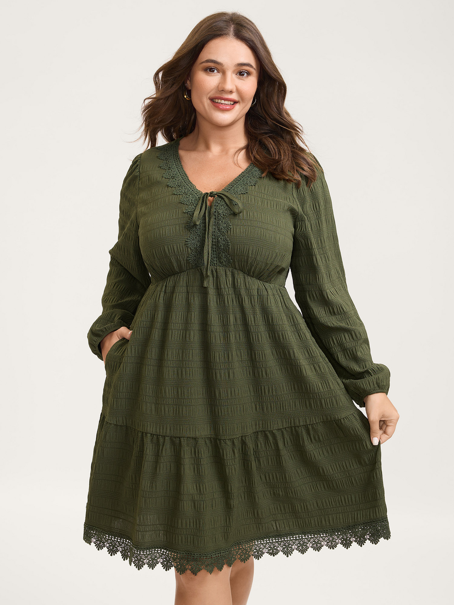 BloomChic Women's Plus Size Textured Lace Adjustable Neck-Tie Midi Dress ArmyGreen Non Knee Everyday-Elegant Woven ribbon&lace trim 30/6X