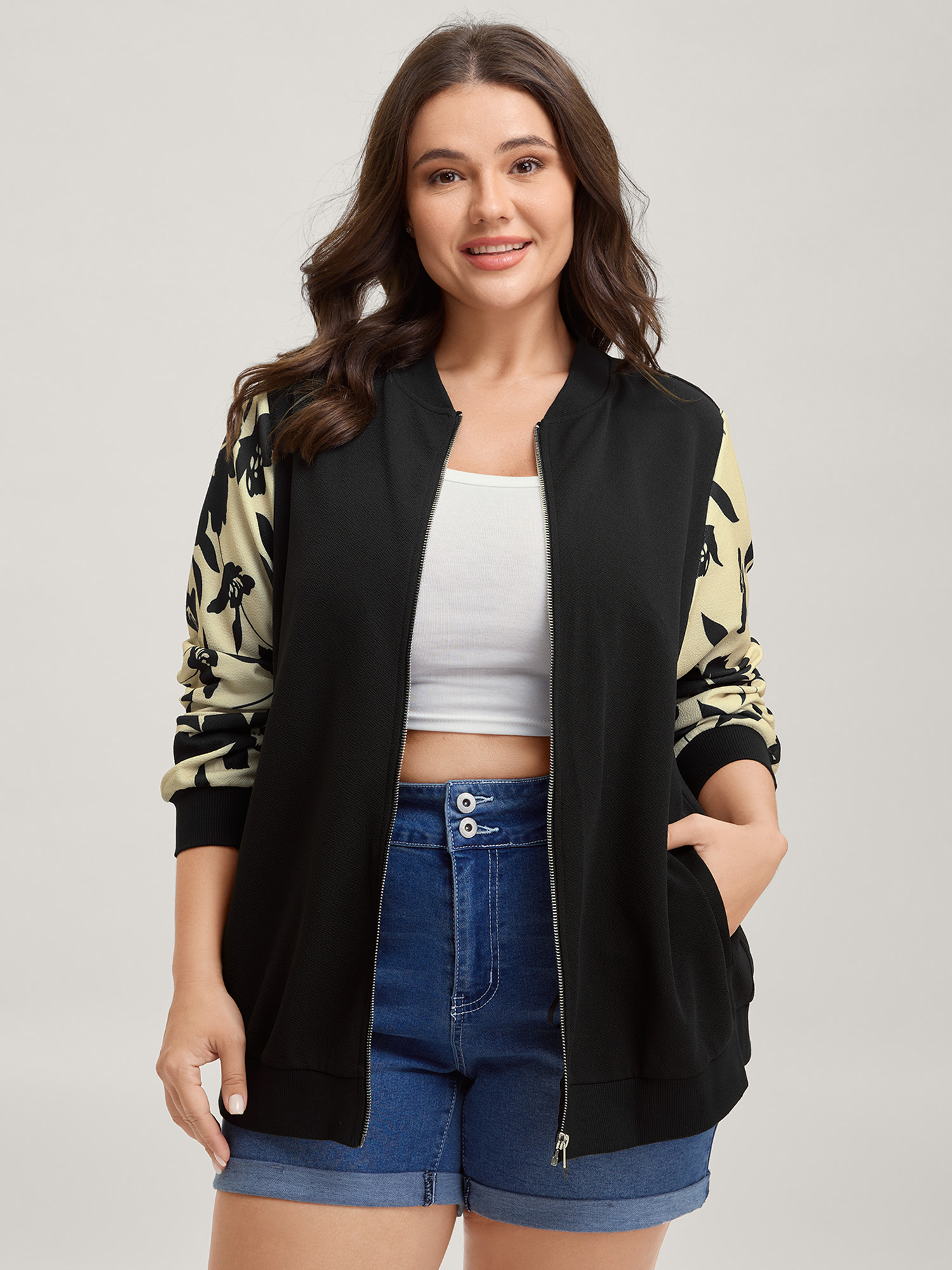 BloomChic Women's Plus Size Silhouette Flower Print Zipper-Front Jacket Black Colorblock O-line 10/M