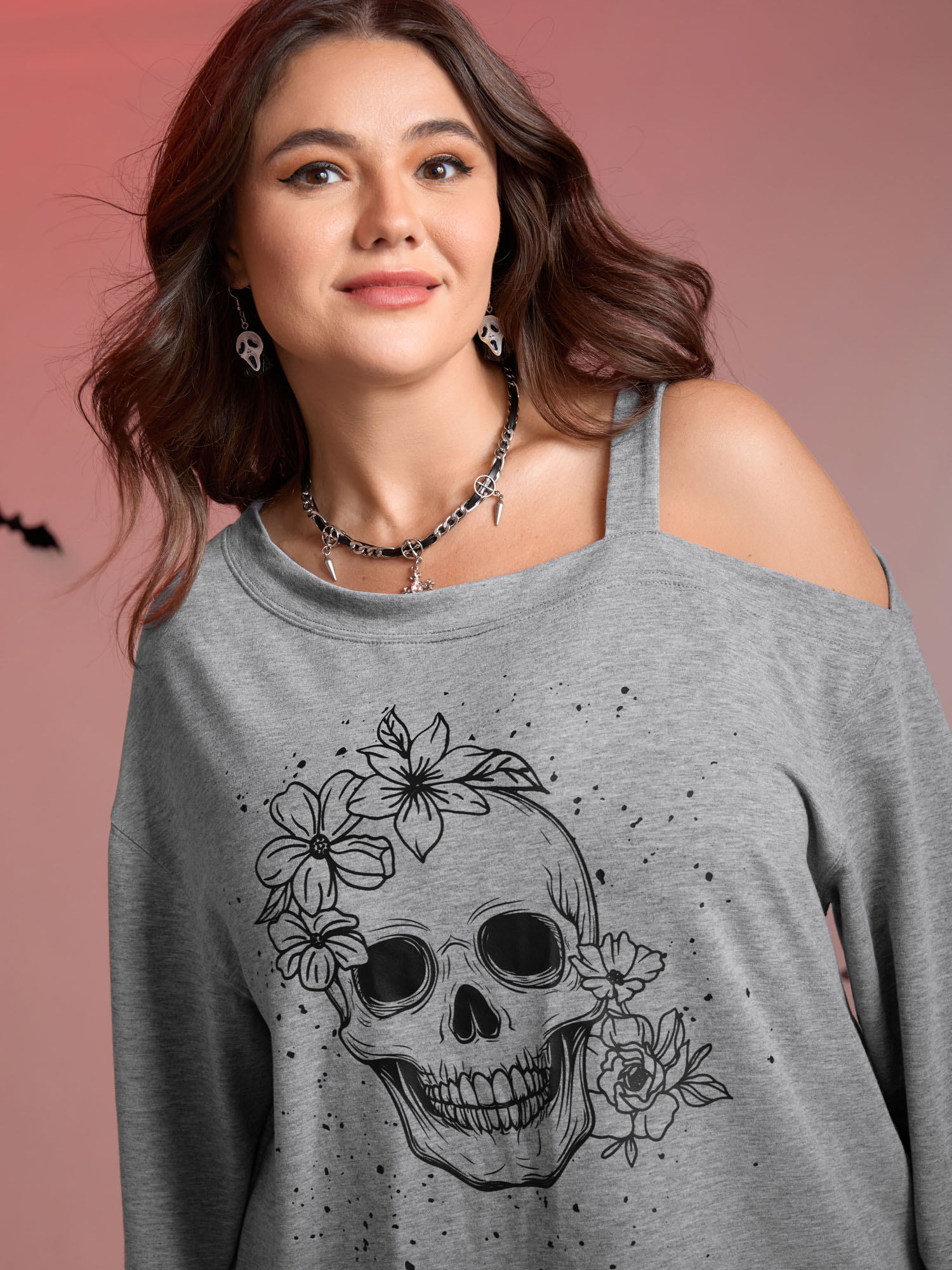 BloomChic Women's Plus Size Floral Skull Print One-Shoulder Sweatshirt Mediumgray Graphic-Halloween Everyday-Casual 10/M