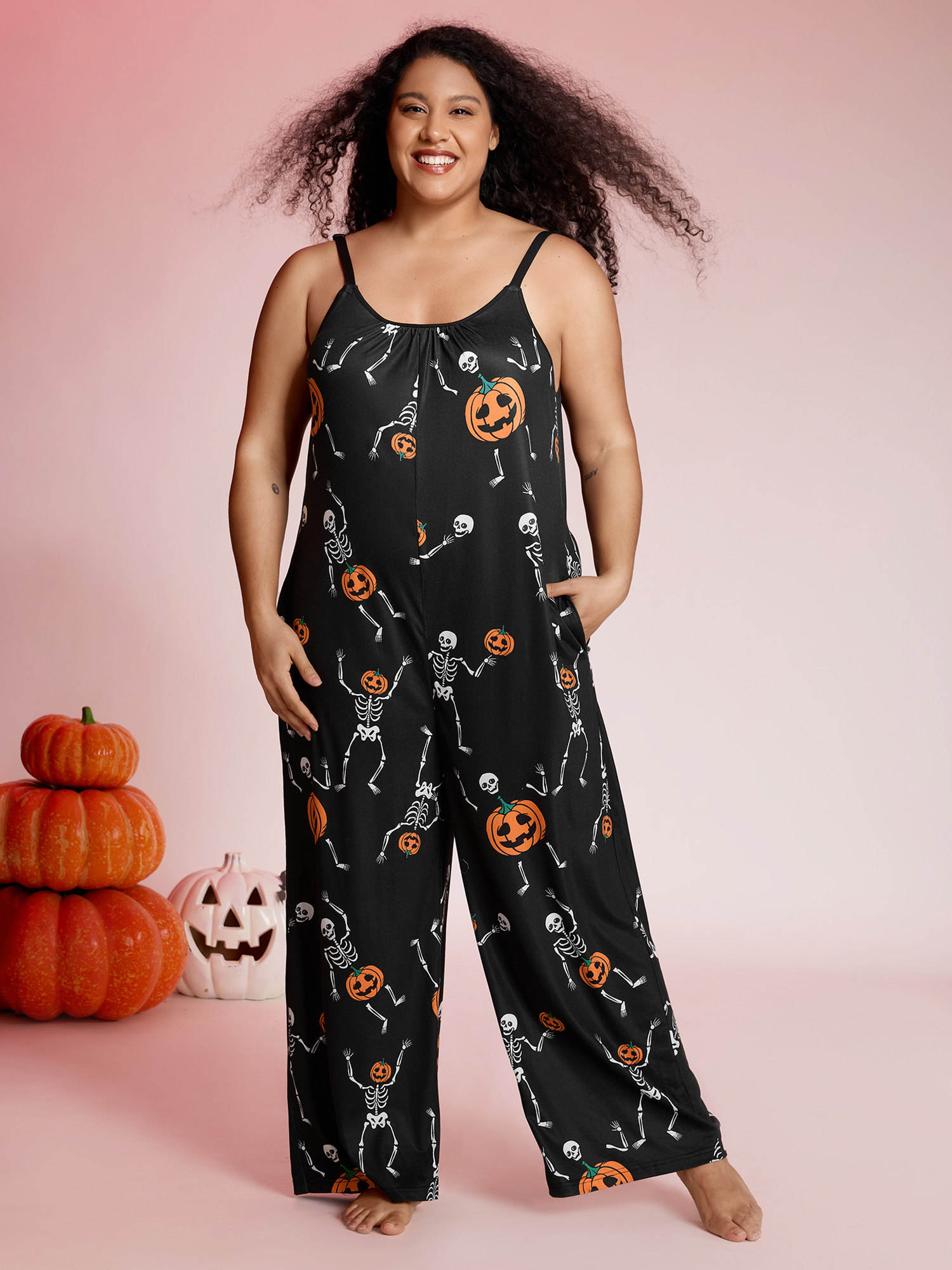 BloomChic Women's Plus Size Pumpkin Printed Slim-Fit Lounge Jumpsuit Black Graphic-Halloween Full 12/L