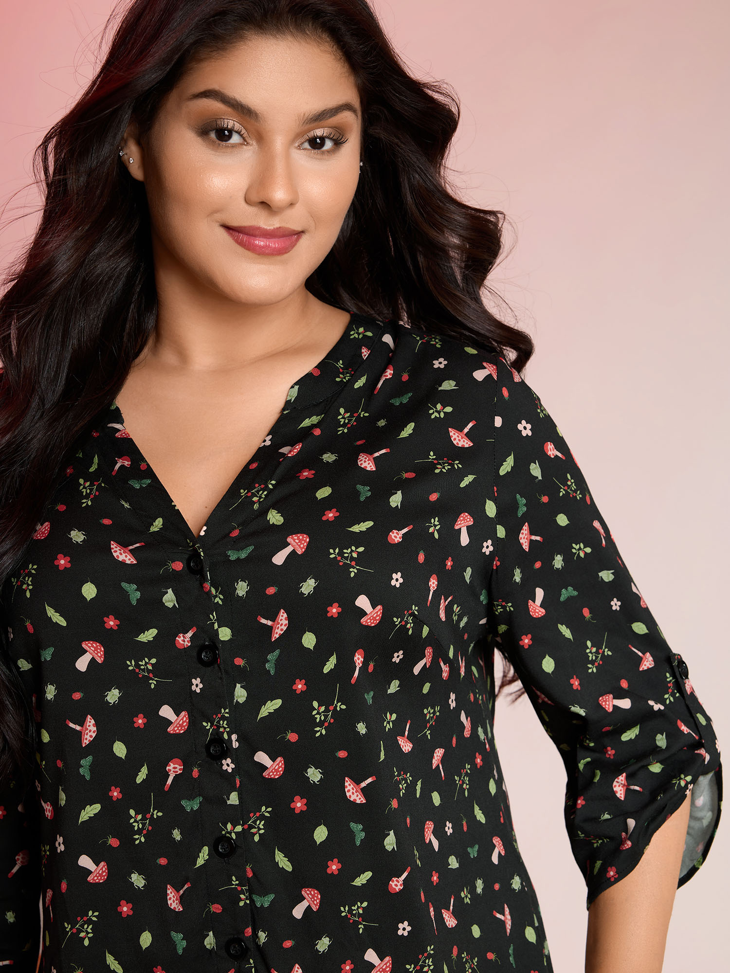 BloomChic Plus Size Mushroom Print Adjustable Sleeve Placket Blouse - Women's BlackFlower Ditsy Floral 3/4 Sleeve Americana Daily Blouses 22-24/2X