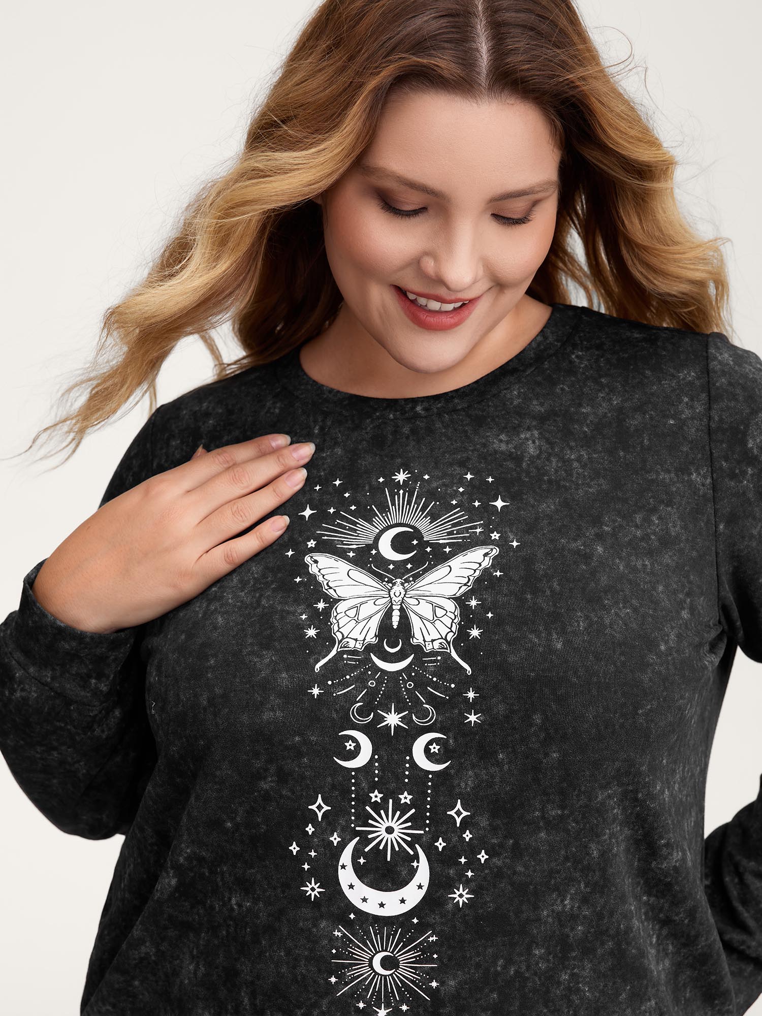 BloomChic Women's Plus Size Starry Moon Stretchy Snowflake Textured Effect Sweatshirt Black Moon and Star Everyday-Casual 10/M