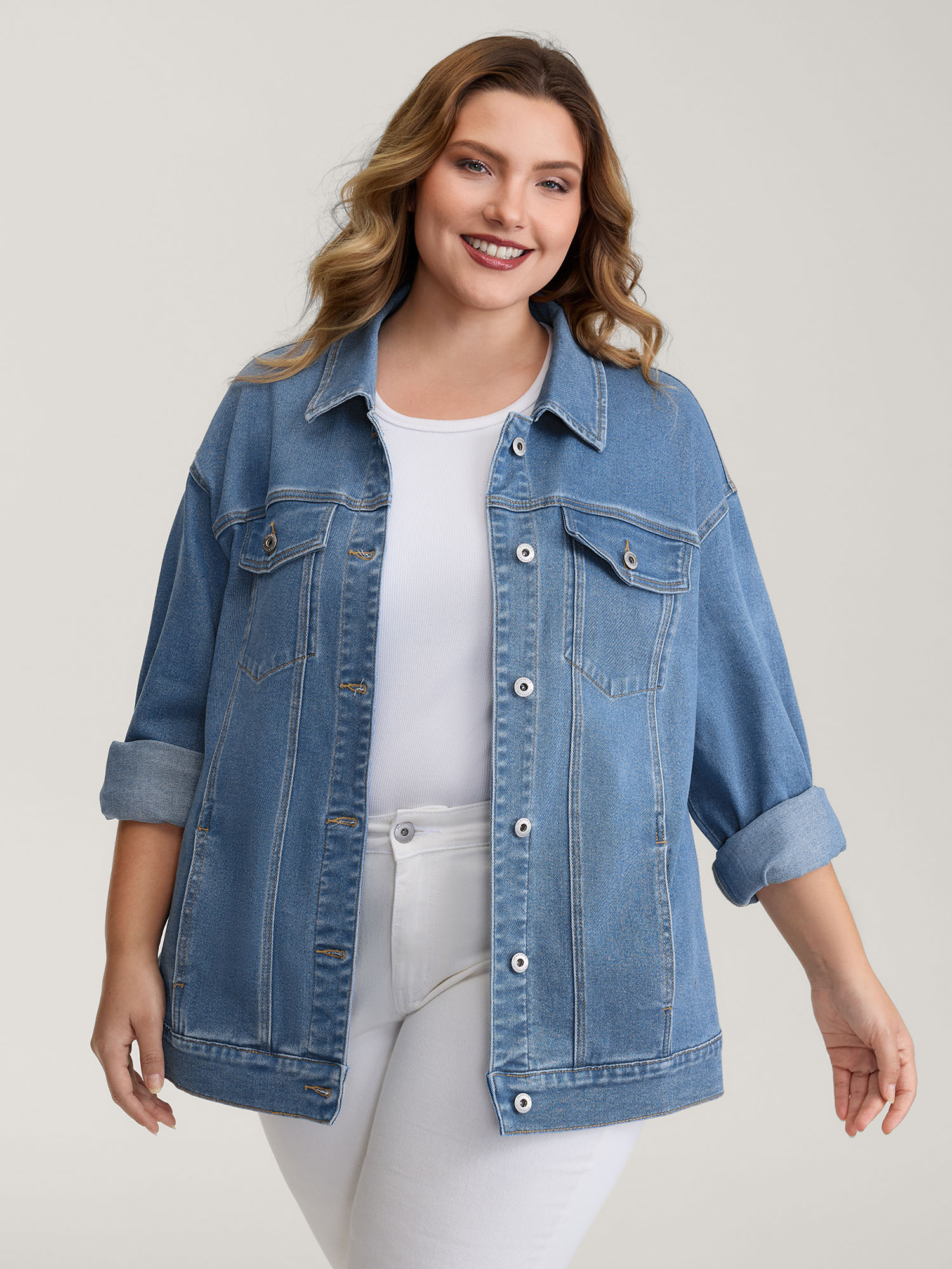 BloomChic Women's Plus Size Supersoft Chest Flaps Button-Down Denim Jacket Denimblue Everyday-Casual 10/M