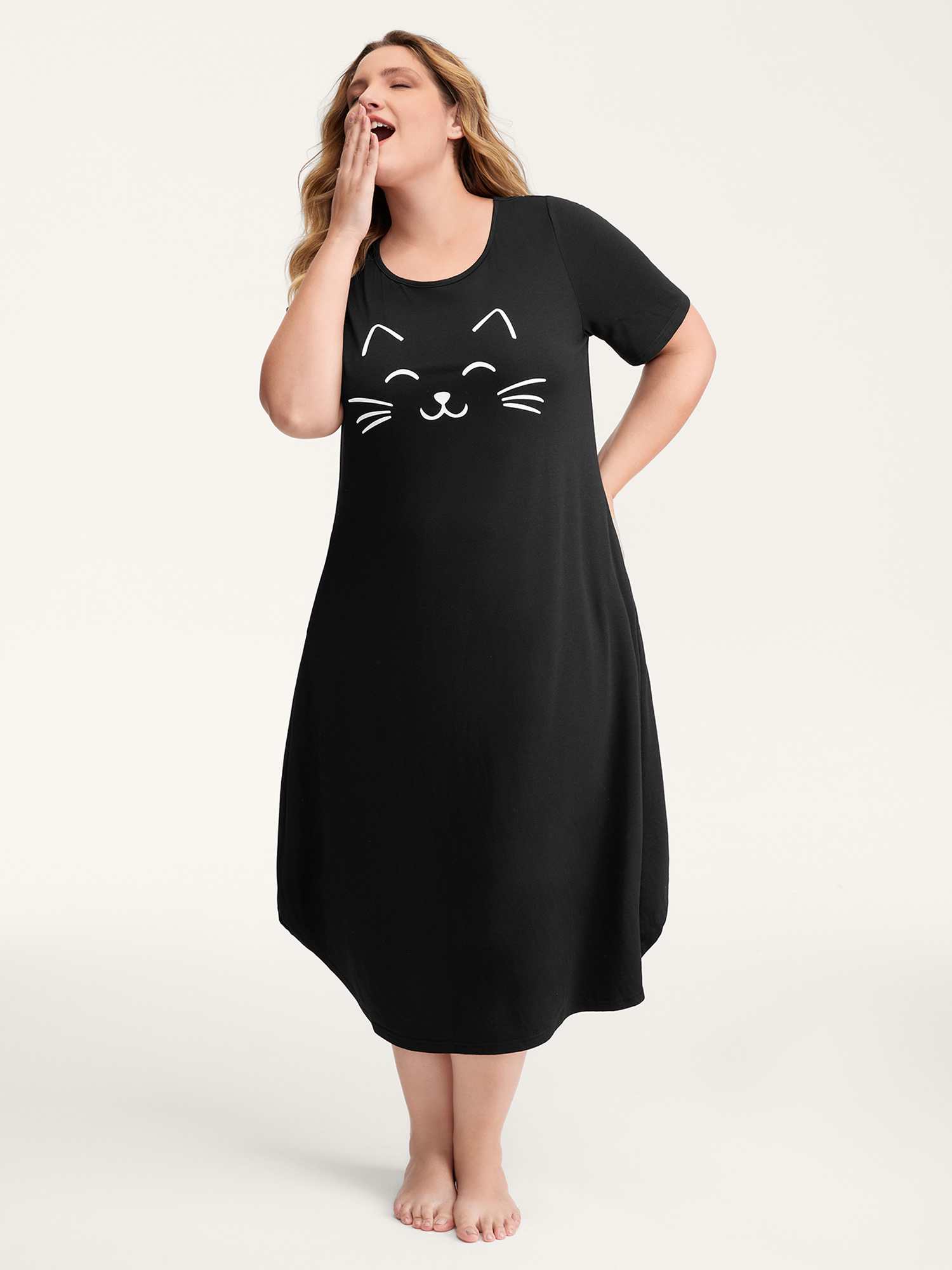 Side view of BloomChic Women's Plus Size Happy Cat Print Stretchy Contrast Nightgown Black Short sleeve Round Neck 30/6X