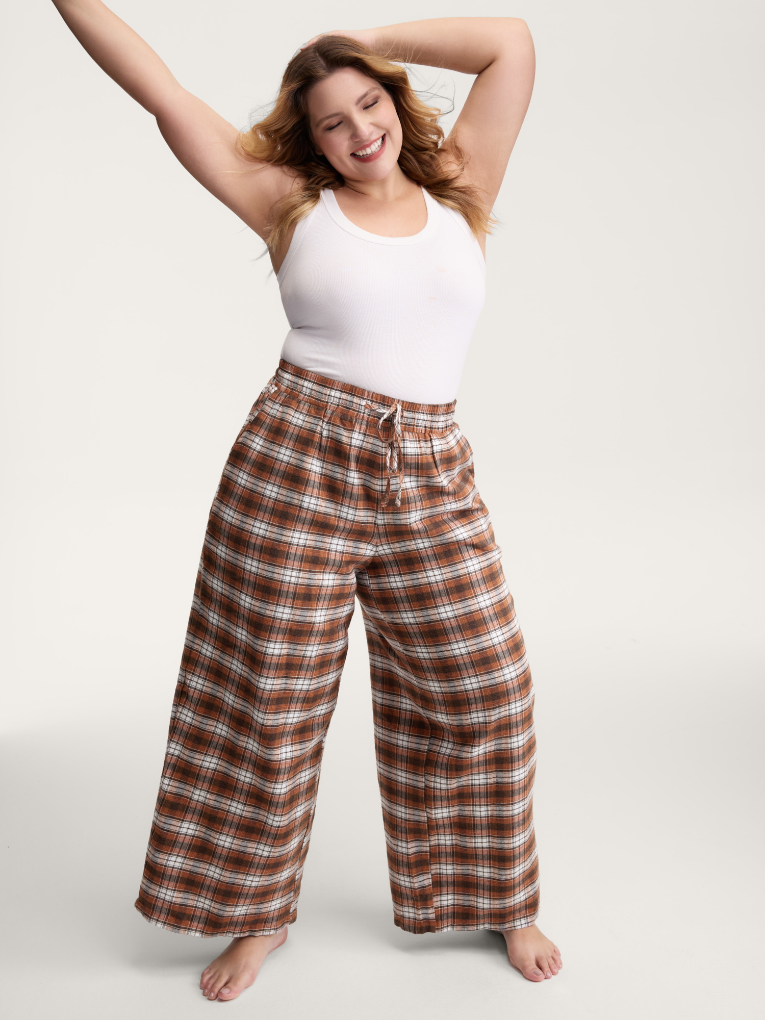 BloomChic Women's Plus Size Checkered Print Drawstring Wide-Leg Lounge Pants Multicolor Full 10/M