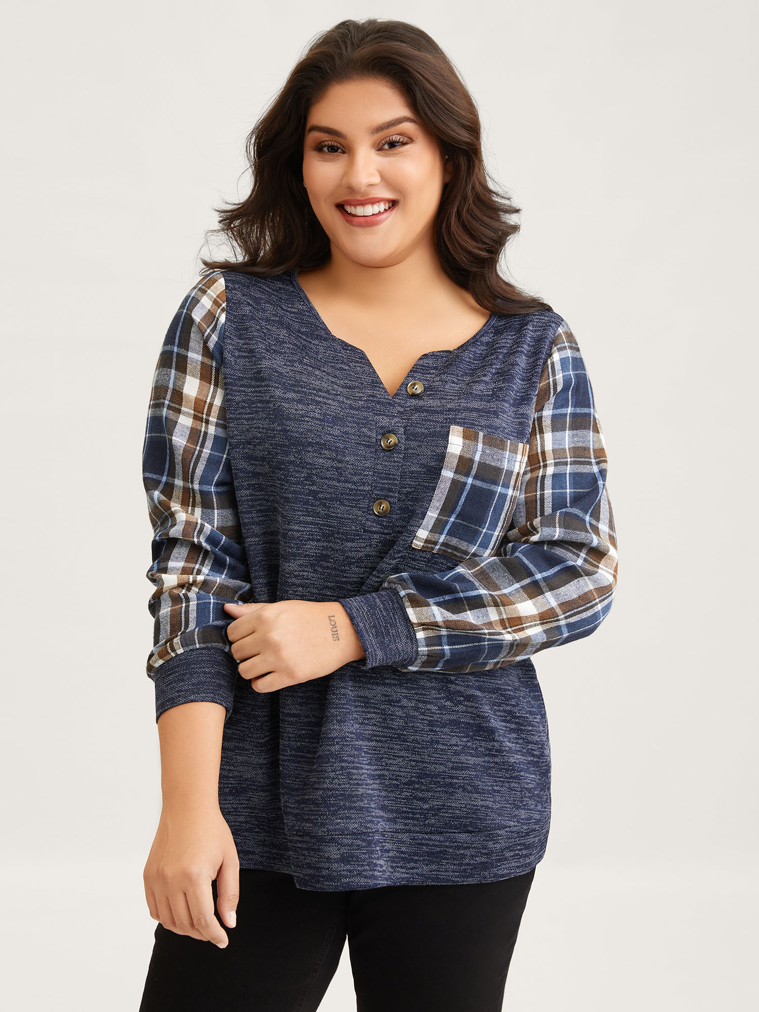 BloomChic Women's Plus Size Plaid Sleeve Button Up Patchwork Sweatshirt Indigo Everyday-Casual 10/M
