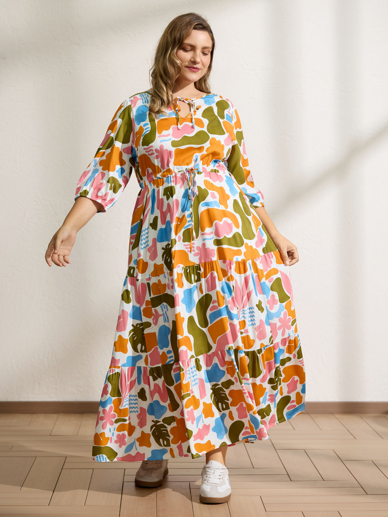 BloomChic Women's Plus Size Abstract Print Neck-Tie Pockets Maxi Dress Multicolor Geometric Maxi Everyday-Casual 10/M