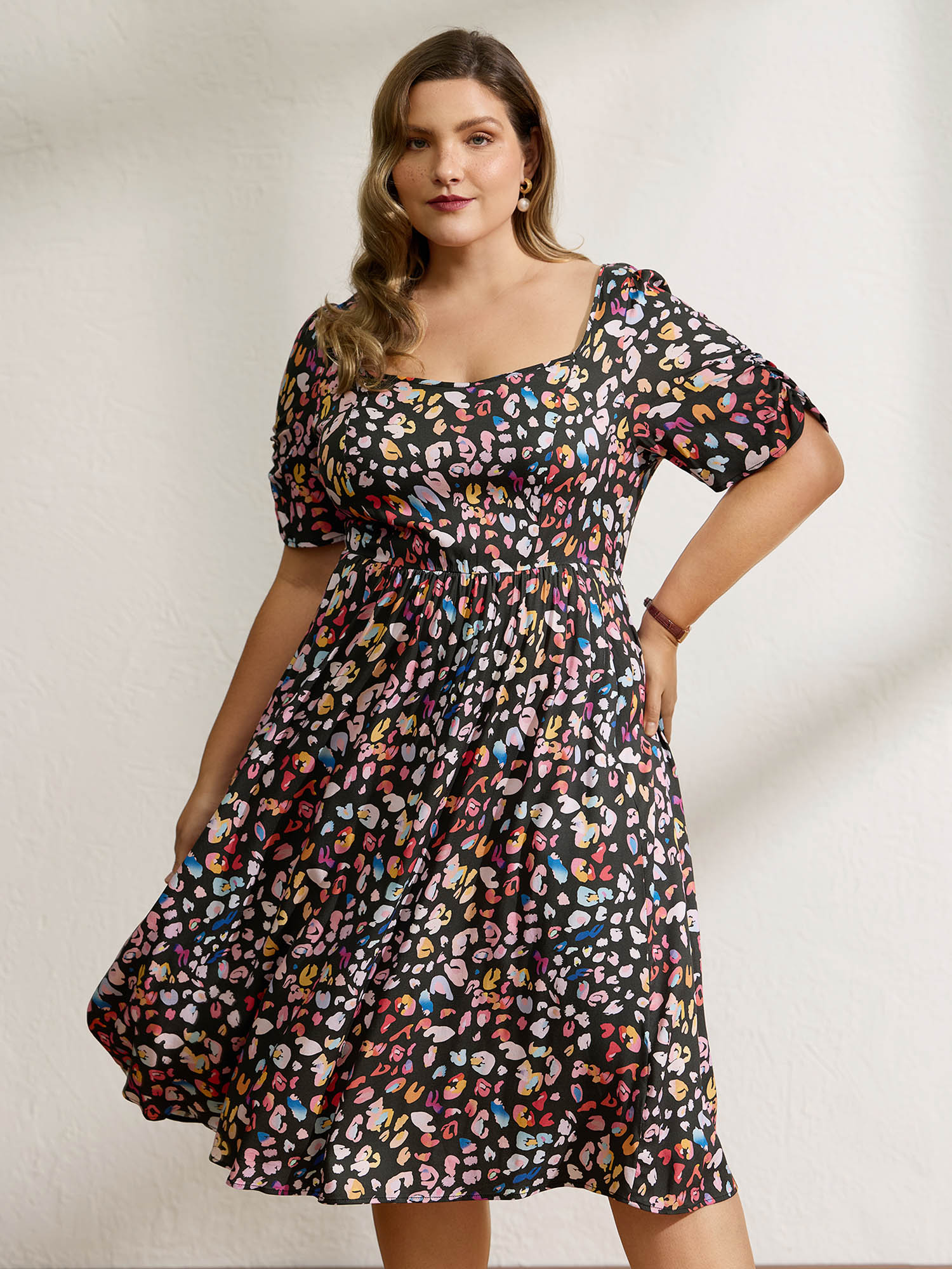 BloomChic Women's Plus Size Rayon Leopard Print Drape Sleeve Midi Dress Multicolor Animal Motif Midi Everyday-Elegant Gathered 10/M