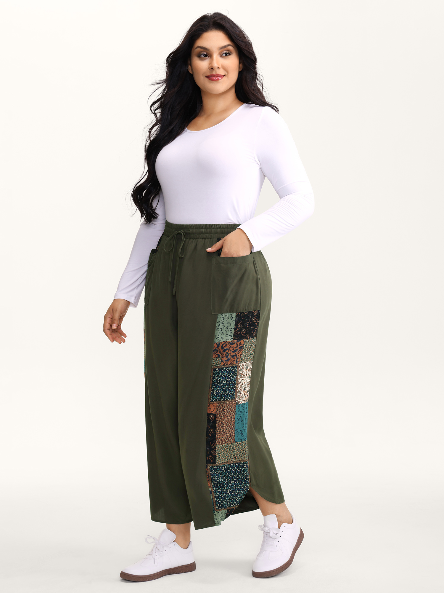 BloomChic Women's Plus Size Patch Print Drawstring Wide-Leg Pants ArmyGreen Floral Wide leg Mid Rise 12/L