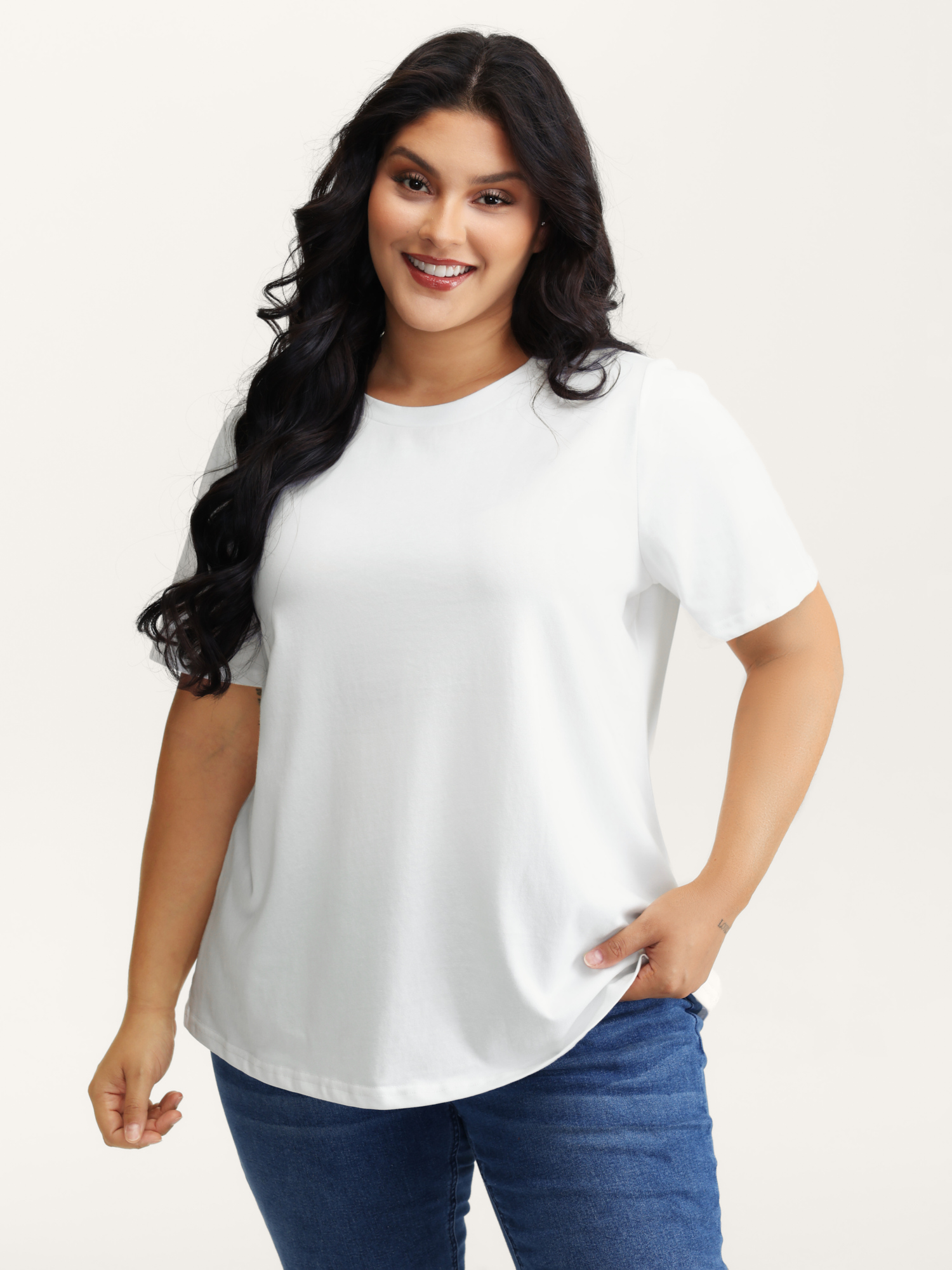 Bloomchic Women's Plus Size Stretchy Solid Crew Neck T-shirt Originalwhite Solid Casual Short Sleeve Round Nec