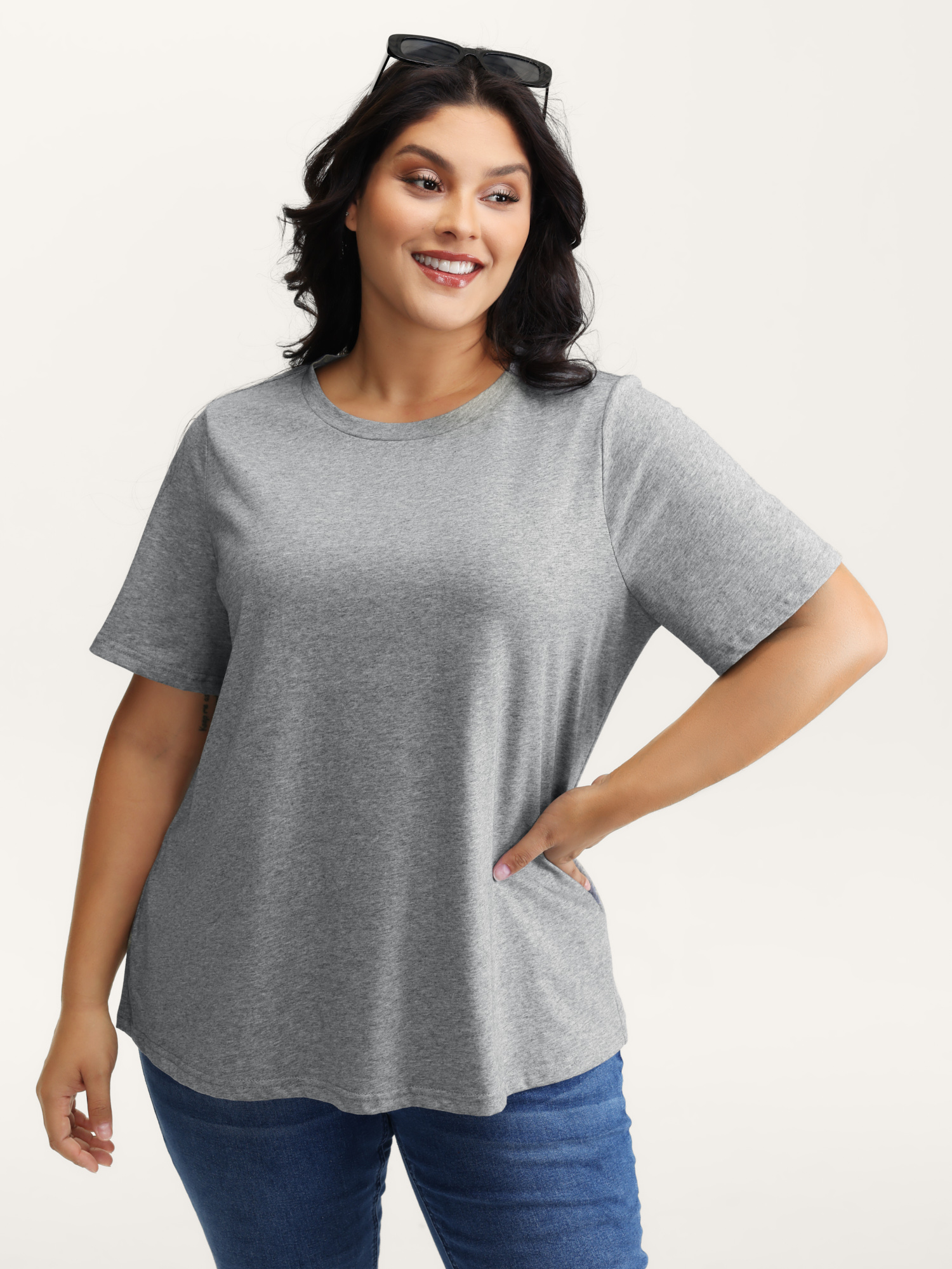 Bloomchic Women's Plus Size Stretchy Solid Crew Neck T-shirt Mediumgray Solid Casual Short Sleeve Round Neck 1
