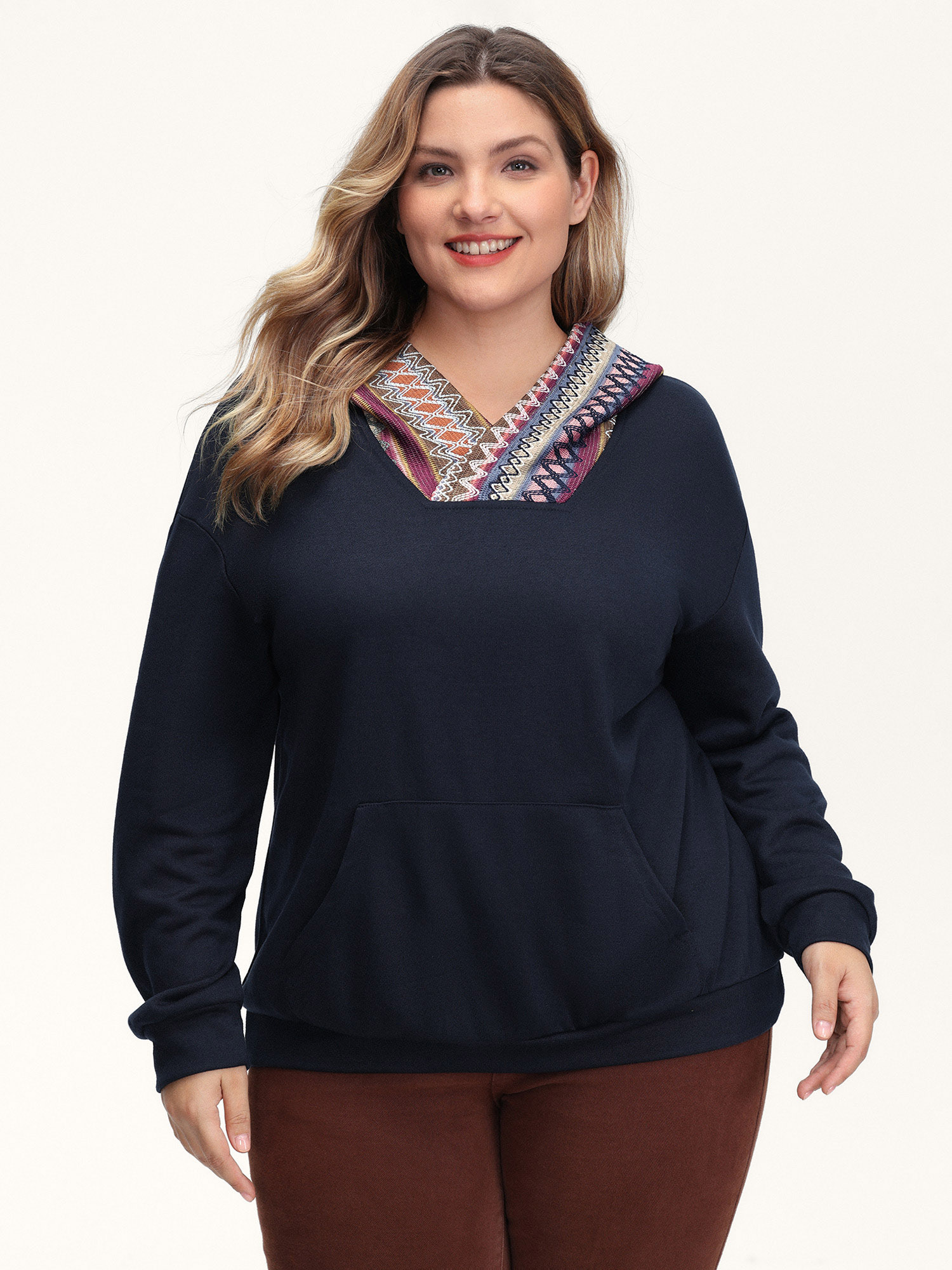 BloomChic Women's Plus Size Colorful Pockets Relaxed-Fit Hoodie Navy Everyday-Casual 10/M